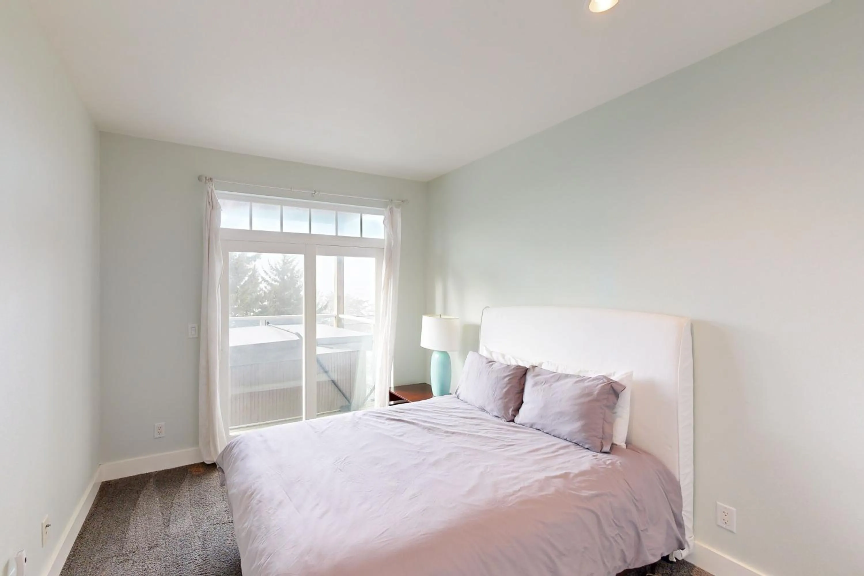 Bed in Alder Beach House