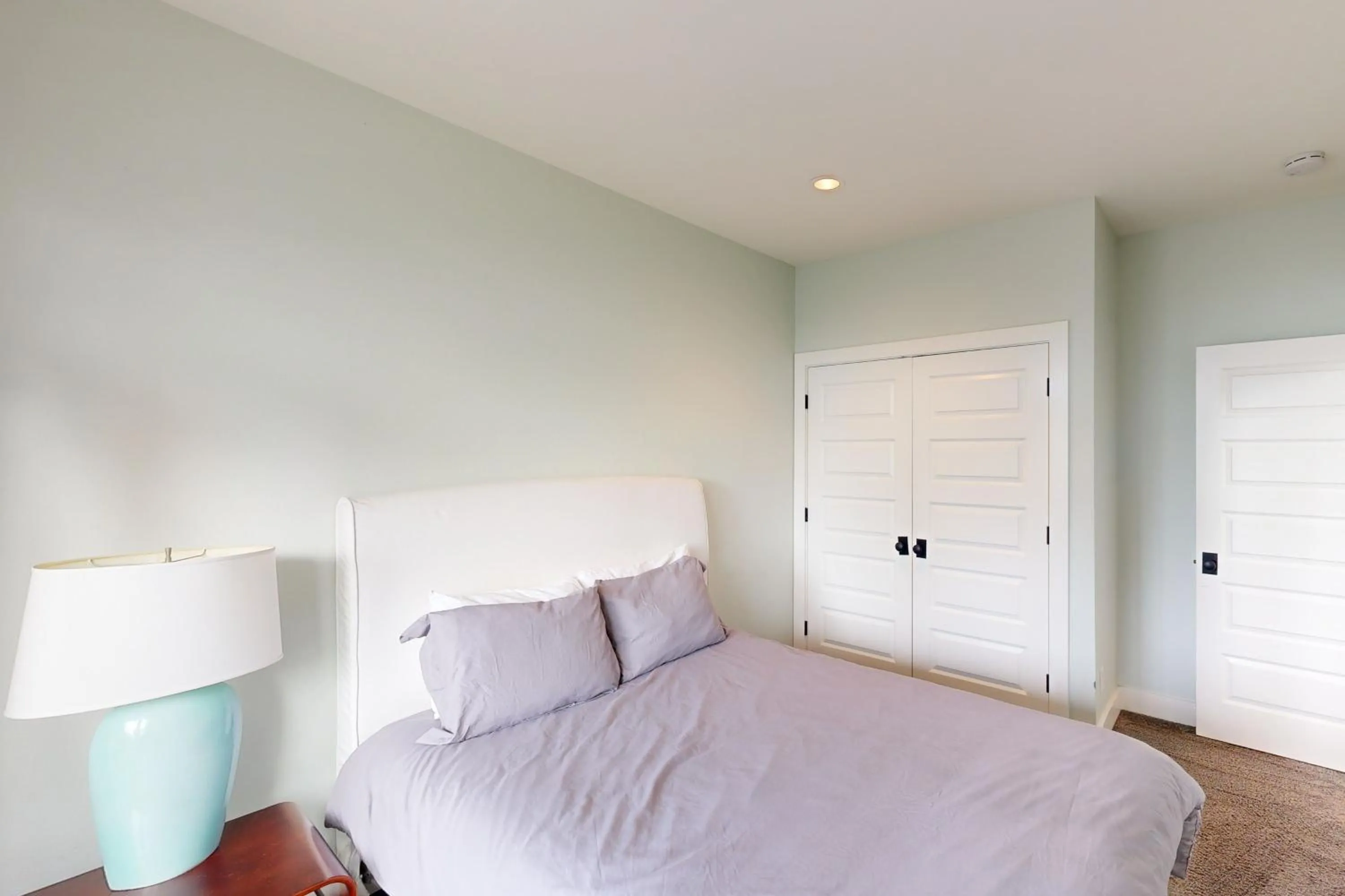 Bed in Alder Beach House