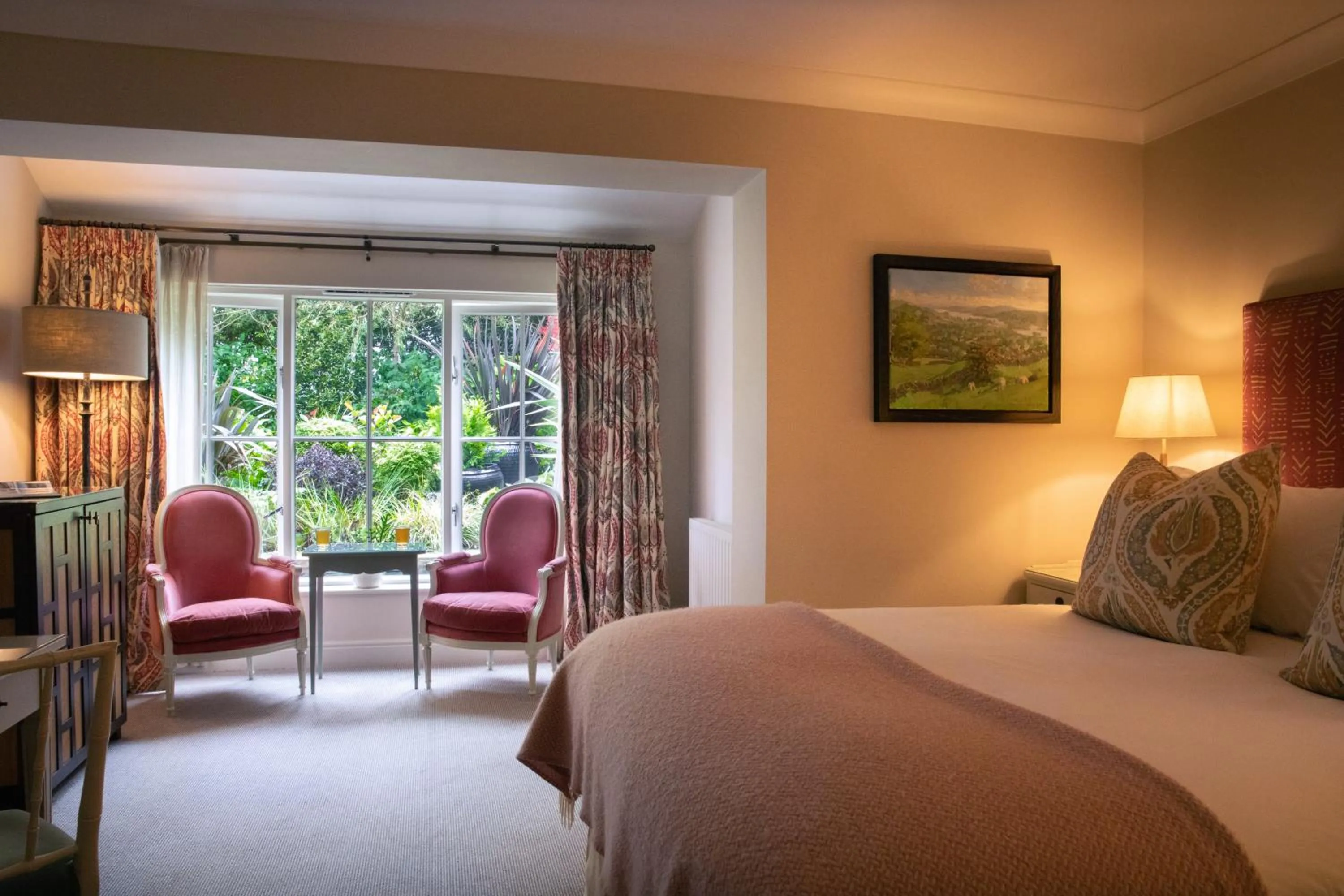 Bed in Linthwaite House Hotel