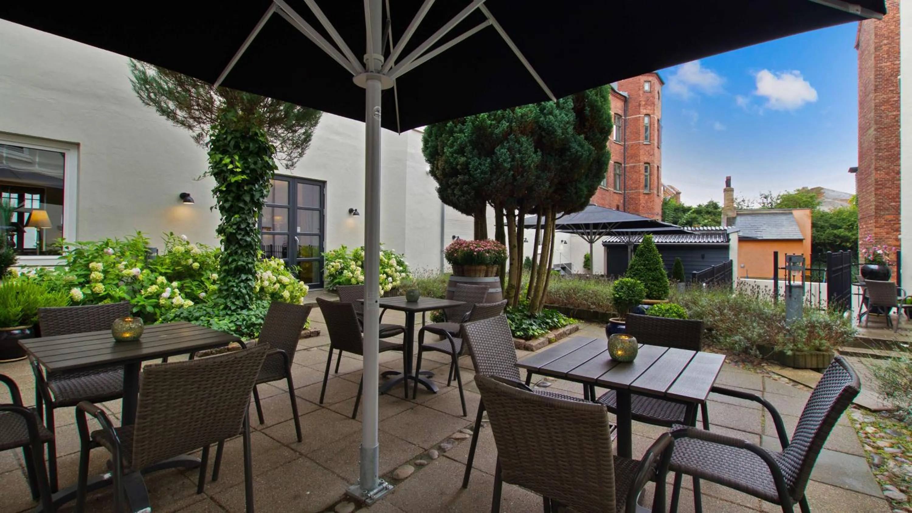 Property building in Hotel Kronjylland