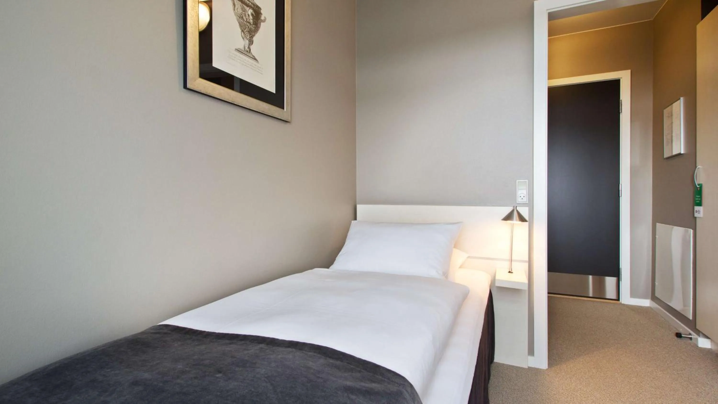 Photo of the whole room, Bed in Hotel Kronjylland