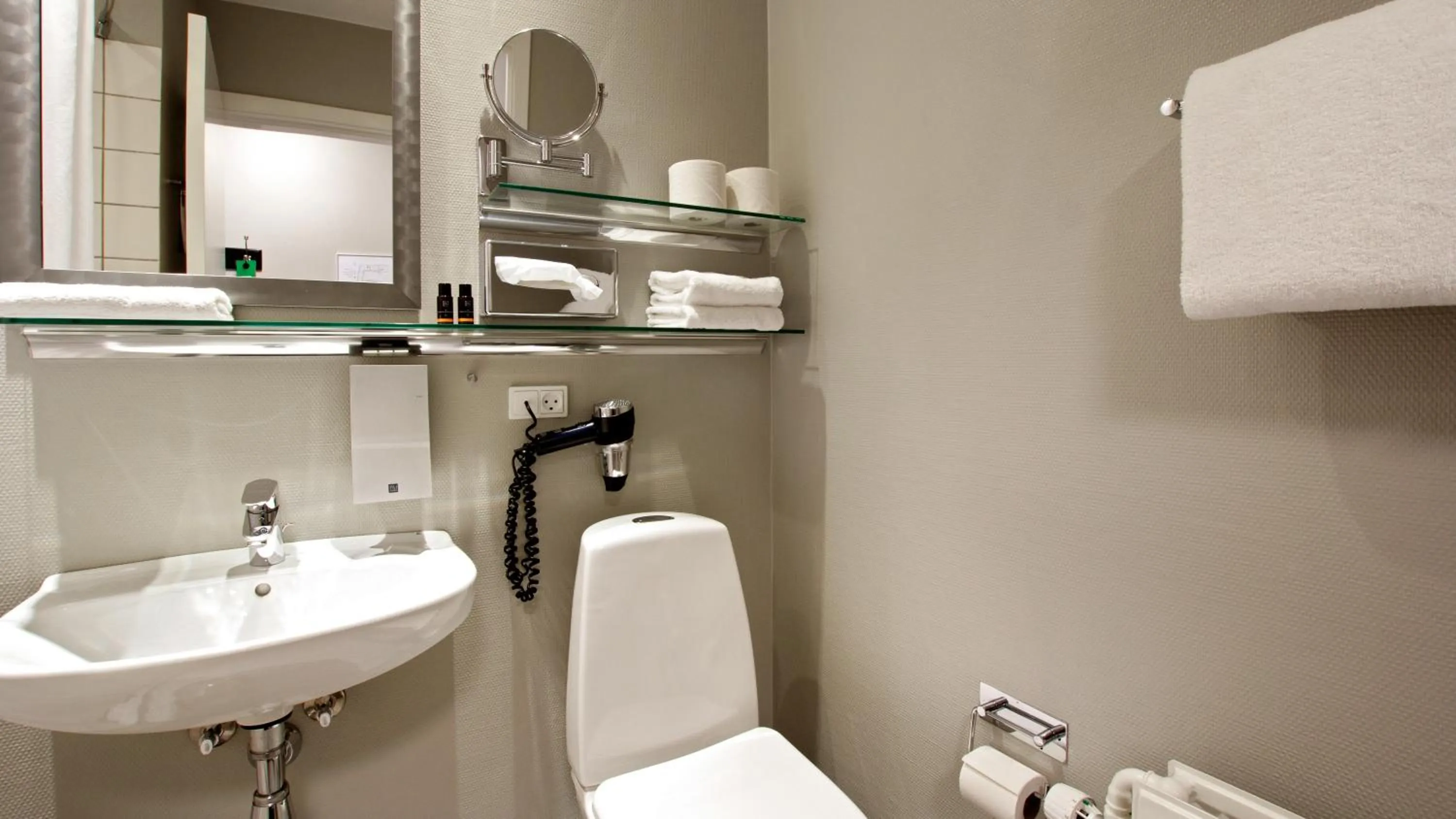 Bathroom in Hotel Kronjylland