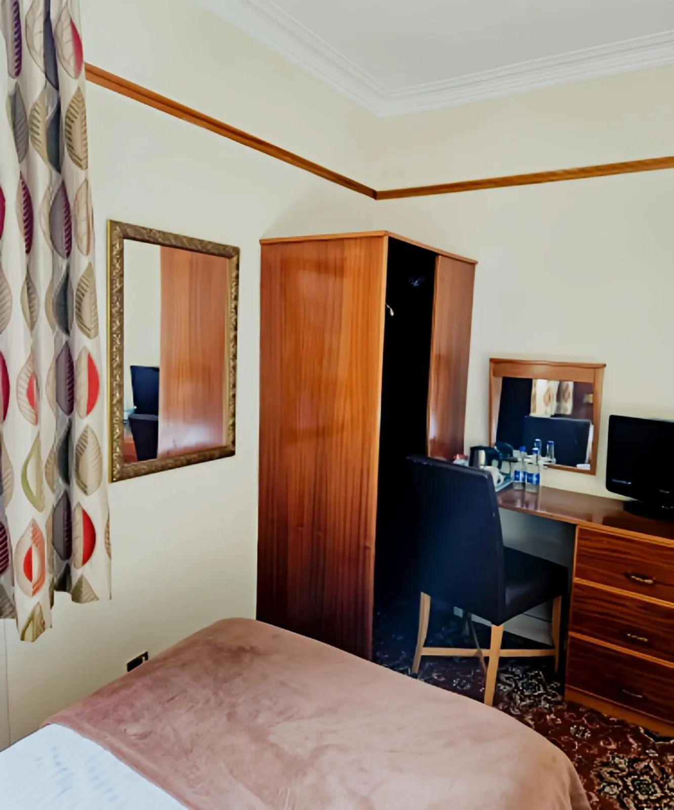 Bed in The Station Hotel