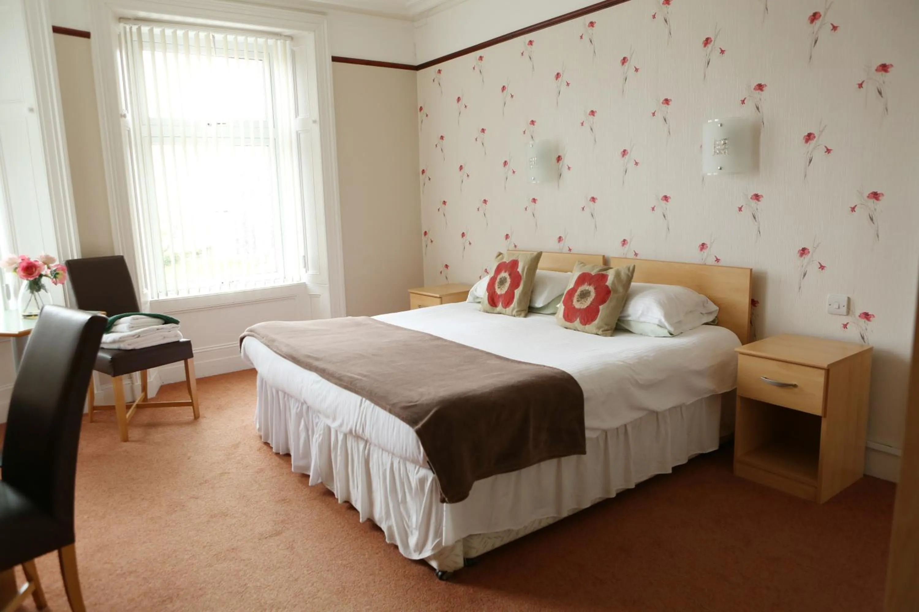 Bedroom, Bed in The Station Hotel