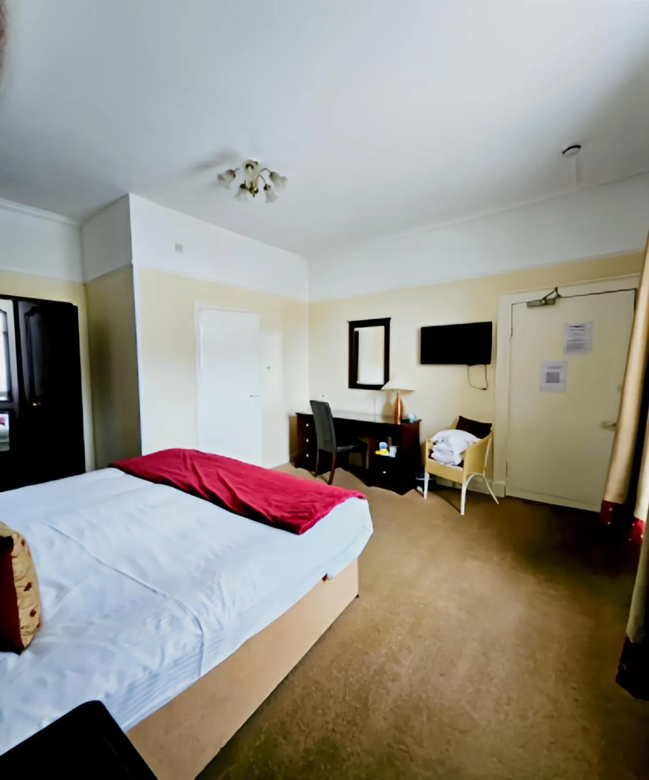 Bed in The Station Hotel