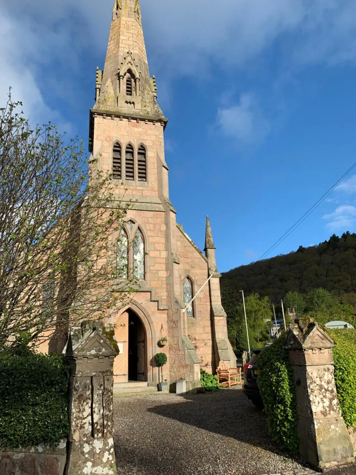 Property building in The Auld Kirk