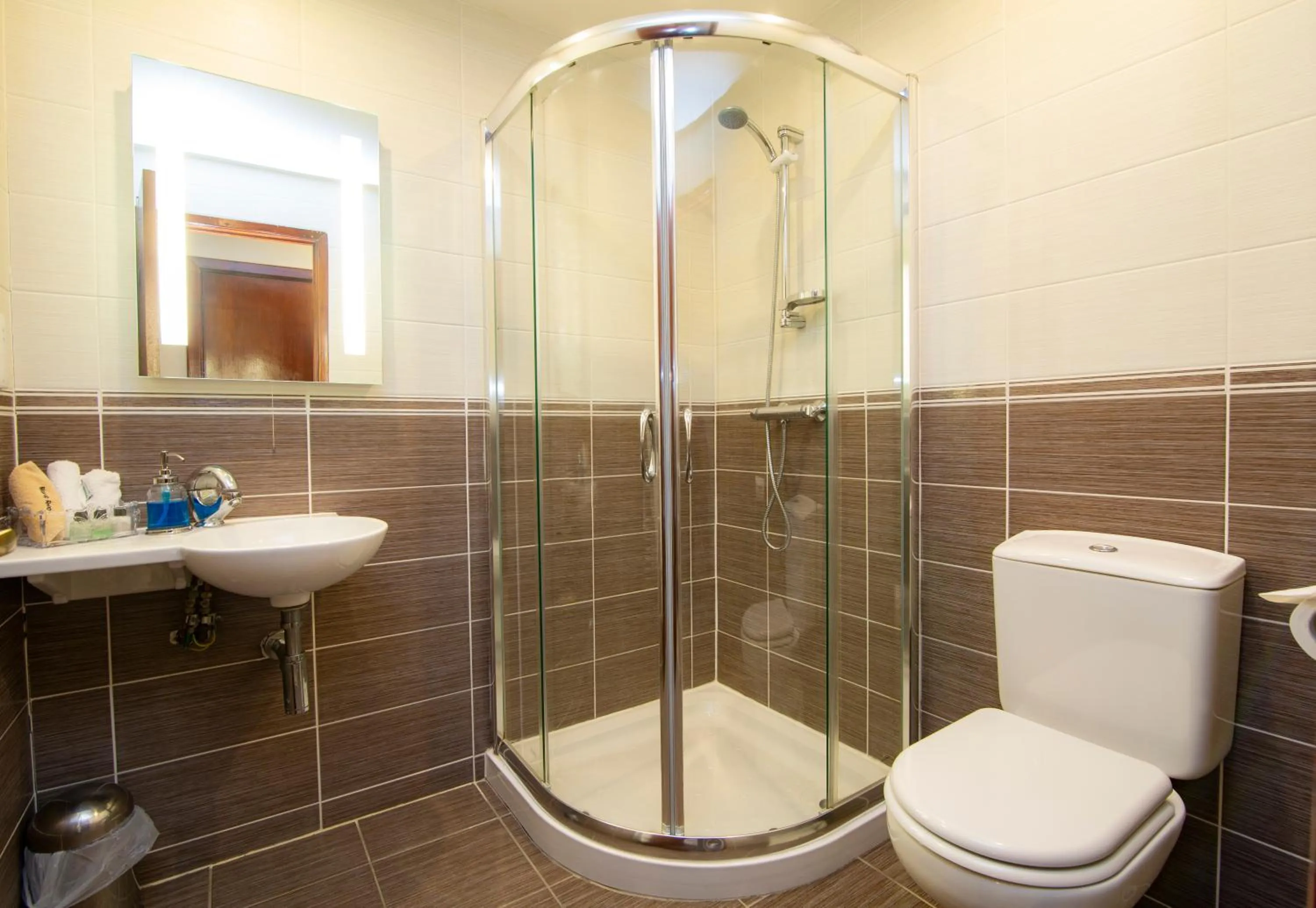 Bathroom in The Auld Kirk