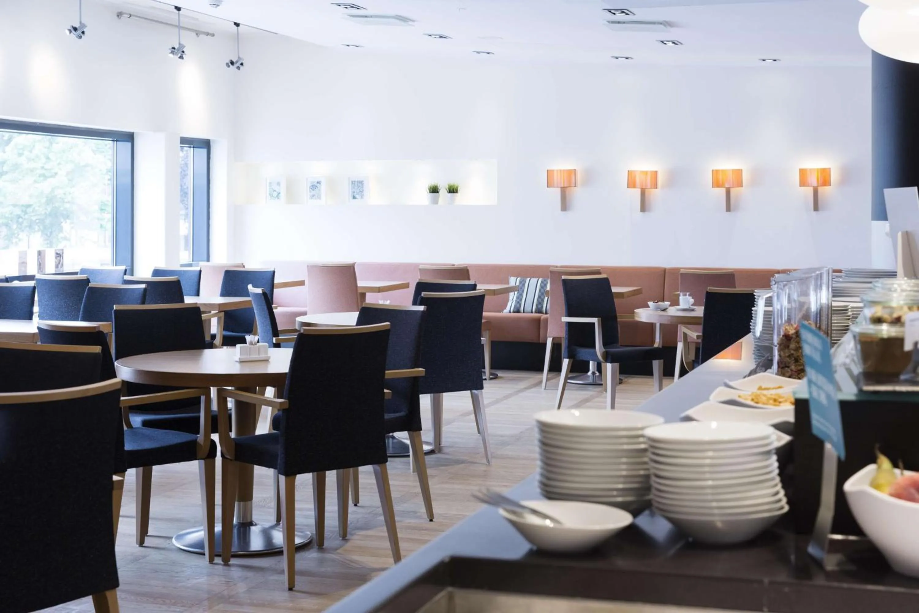 Restaurant/places to eat in Scandic Aalborg City
