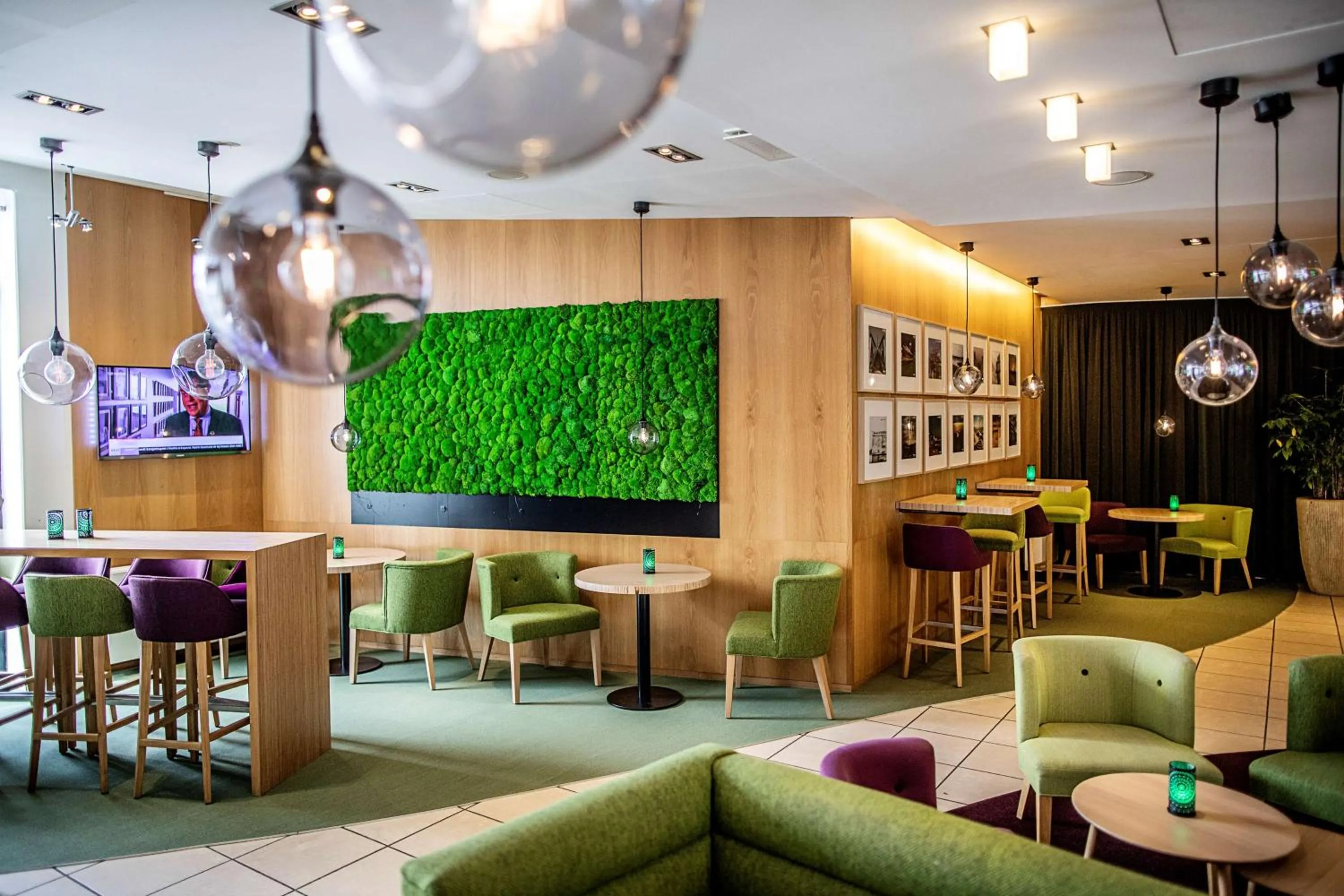 Restaurant/places to eat in Scandic Aalborg City