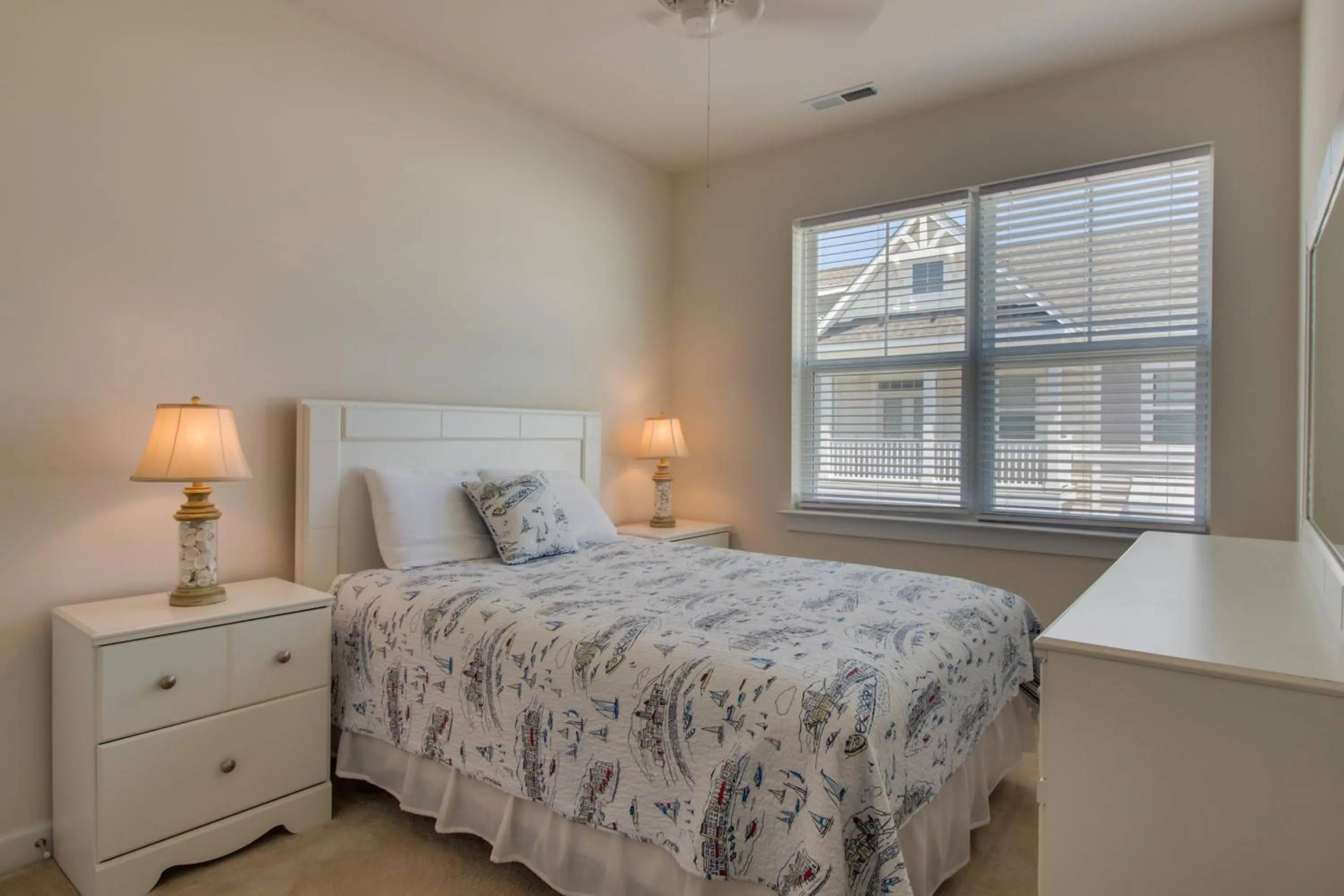 Bed in Broad Marsh Beach House