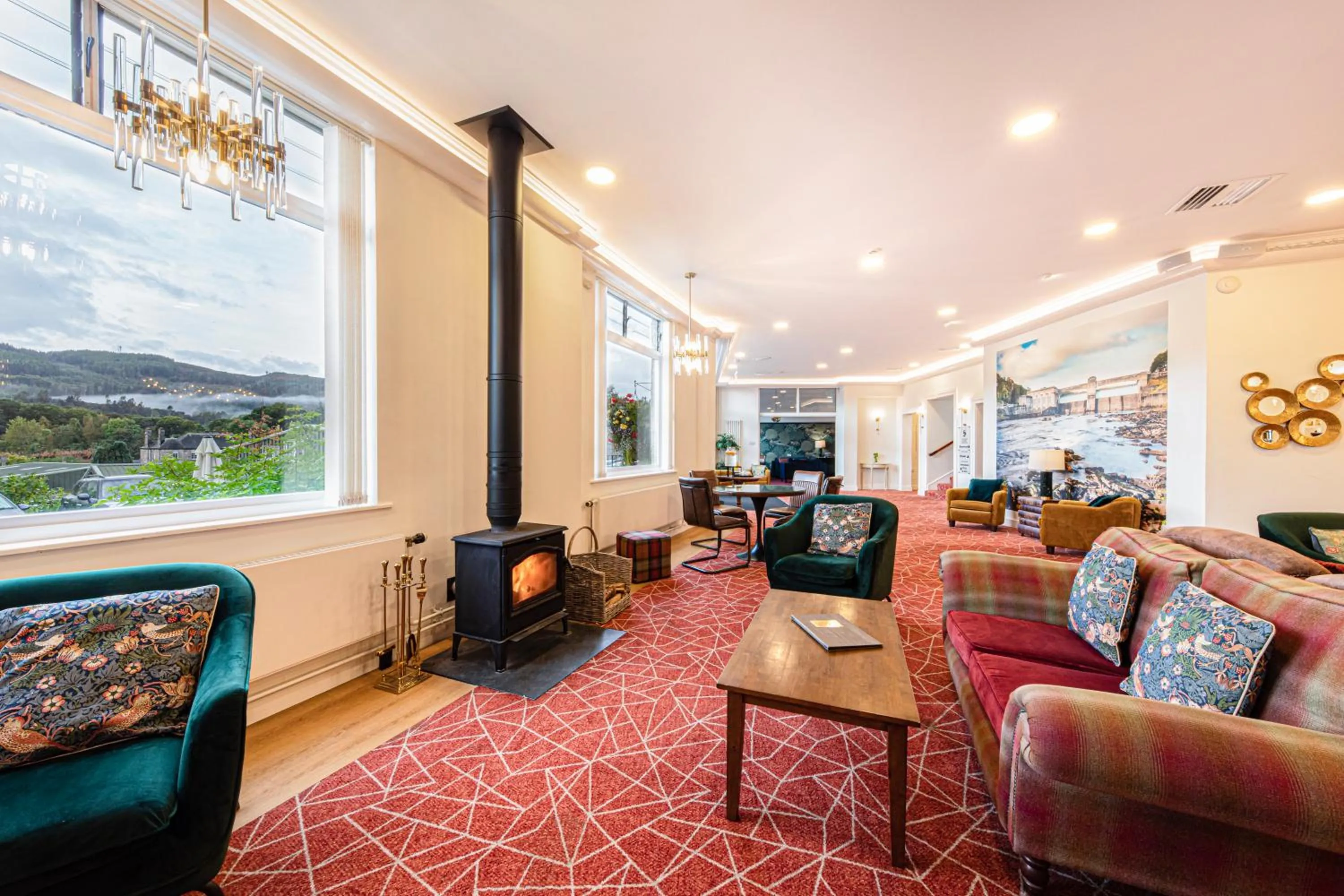 Communal lounge/ TV room in Scotland's Spa Hotel