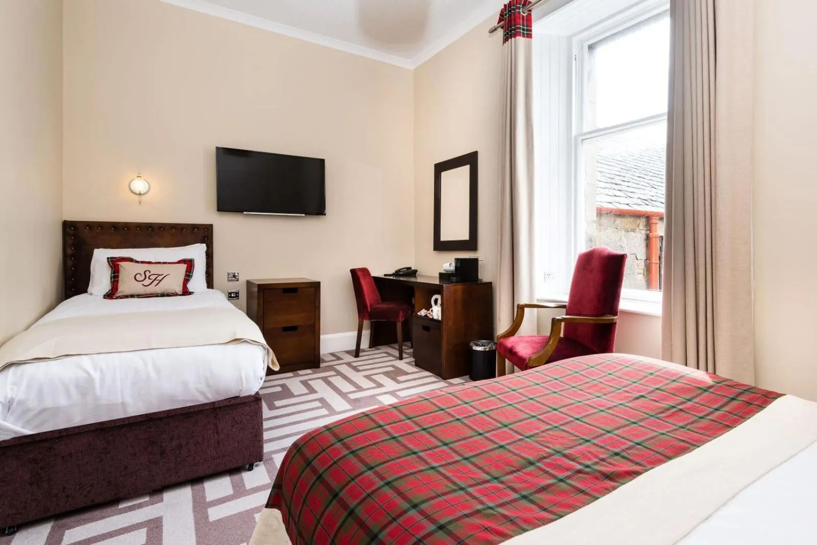 Bedroom, Bed in Scotland's Spa Hotel