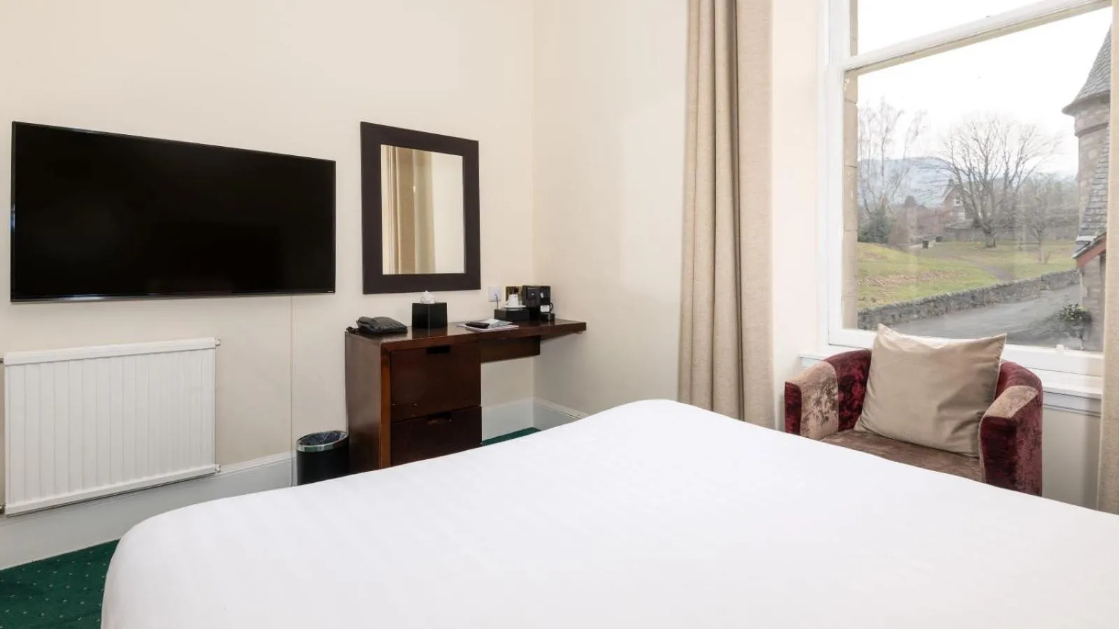 Bedroom, Bed in Scotland's Spa Hotel