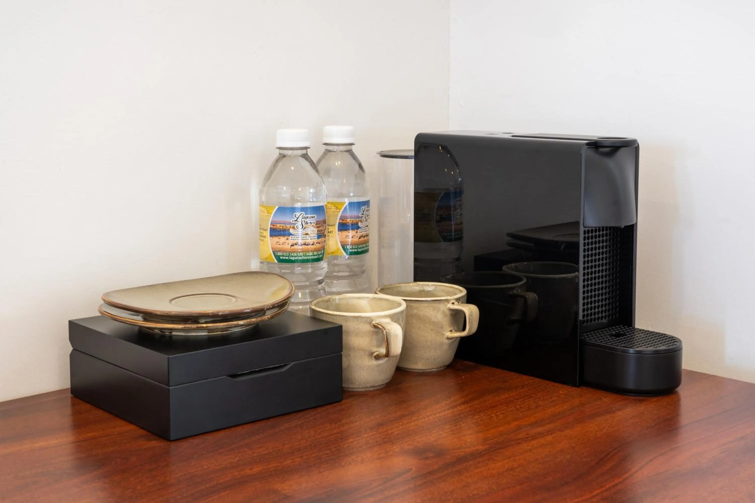 Coffee/tea facilities in Laguna Shores Resort