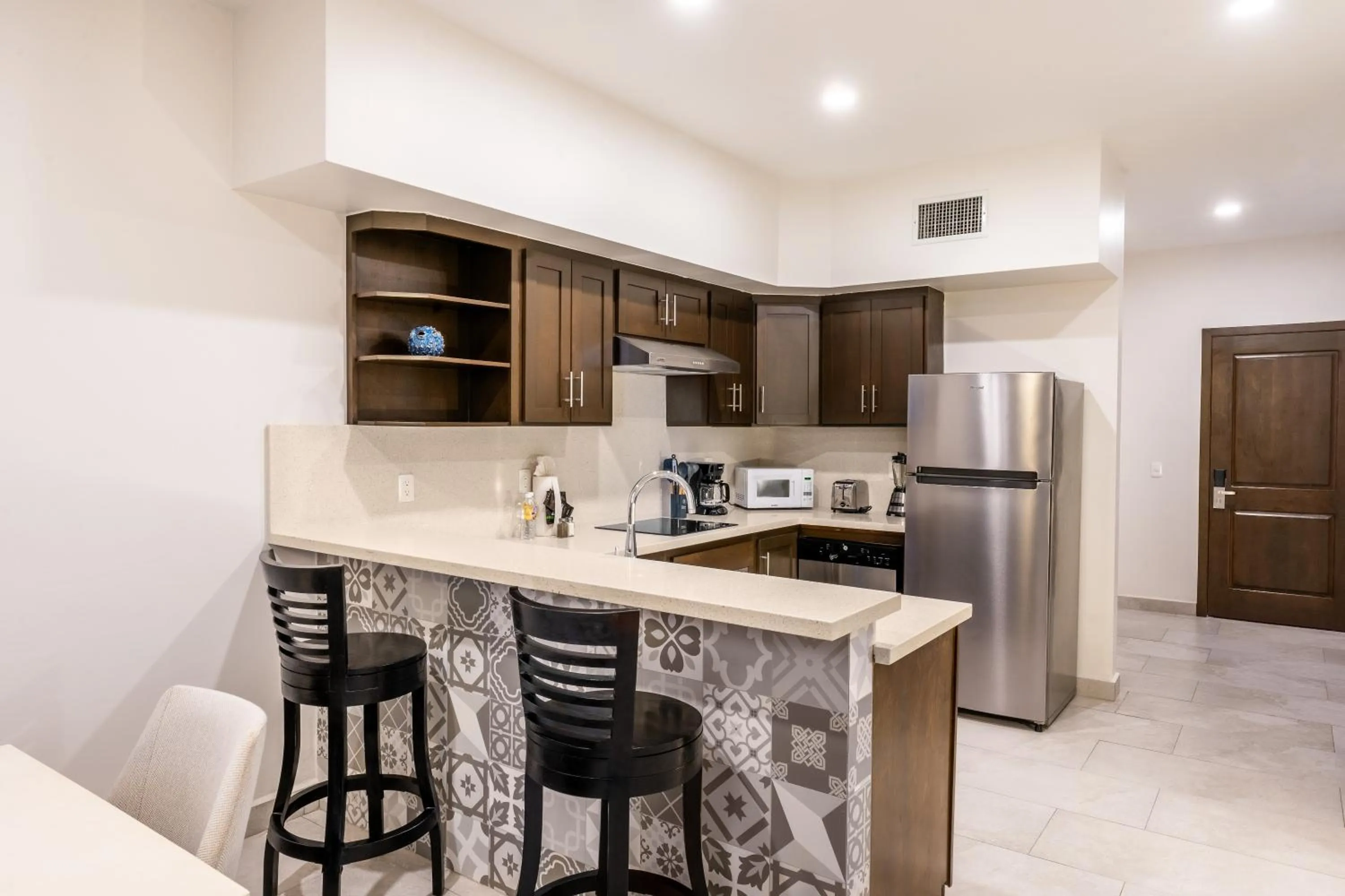 kitchen in Laguna Shores Resort