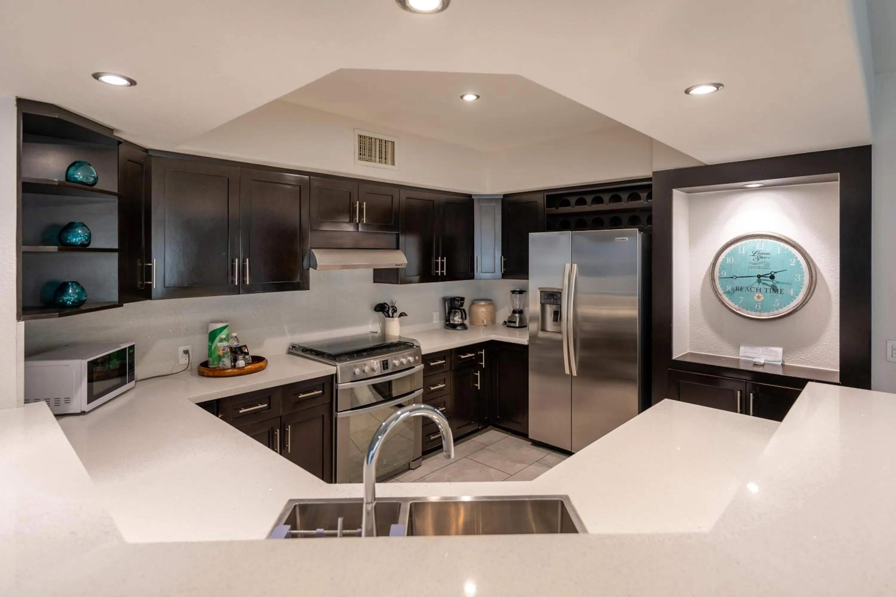 Kitchen or kitchenette in Laguna Shores Resort