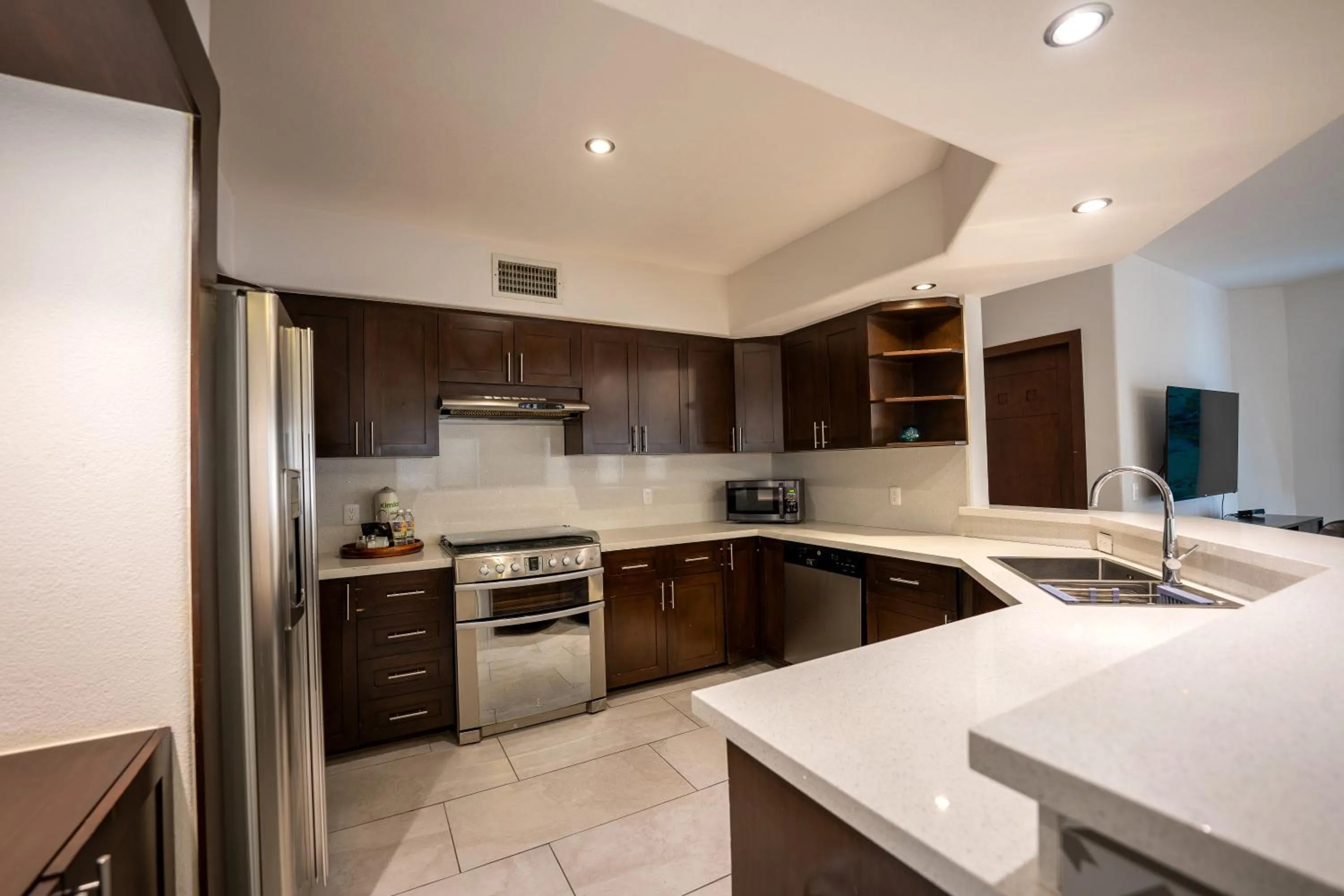 Kitchen or kitchenette in Laguna Shores Resort