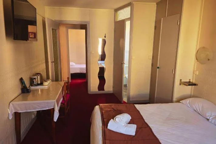 Bed in Hôtel Alexandra Centre Ville