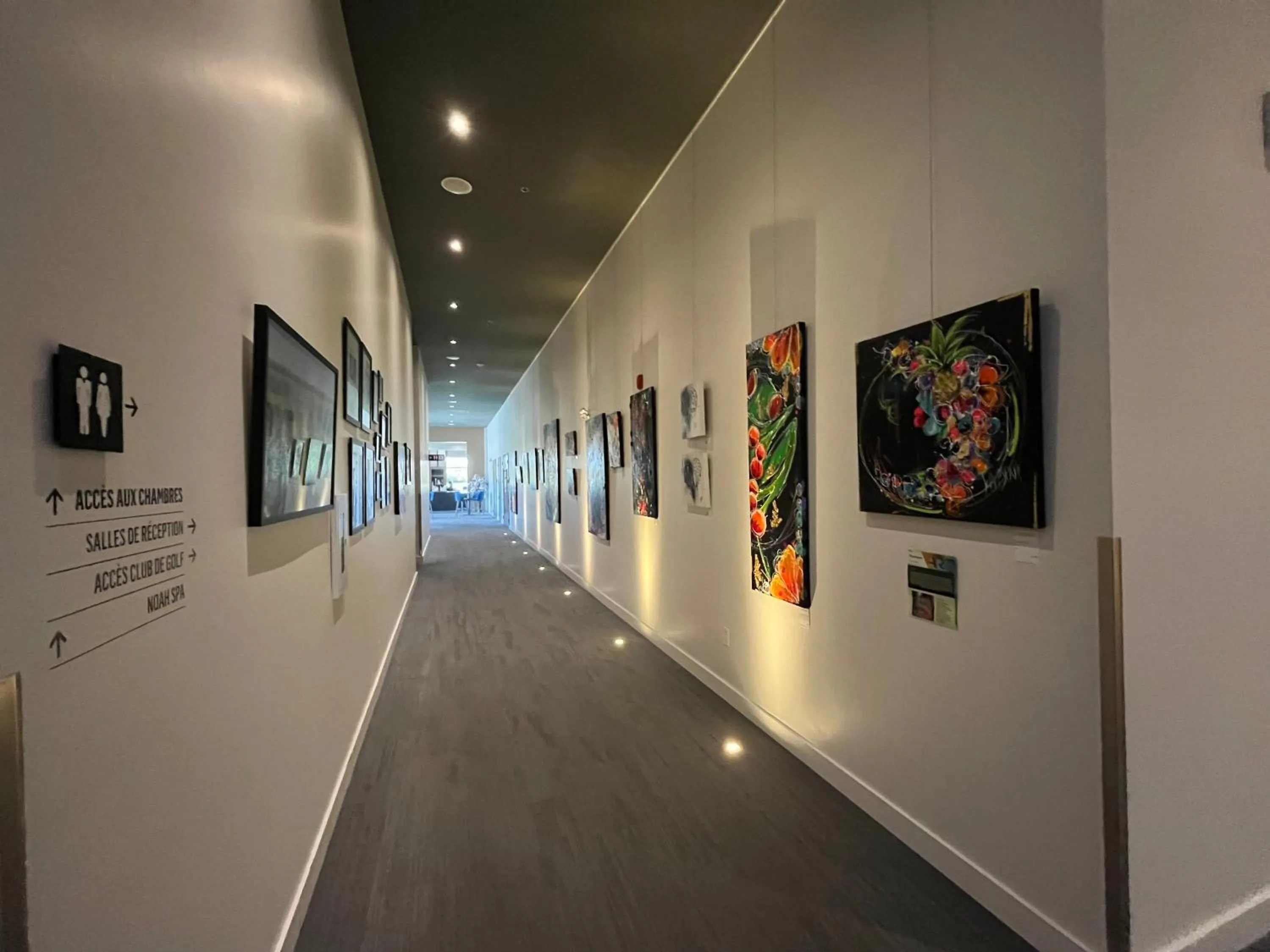 Lobby or reception in La Cache du Lac Champlain