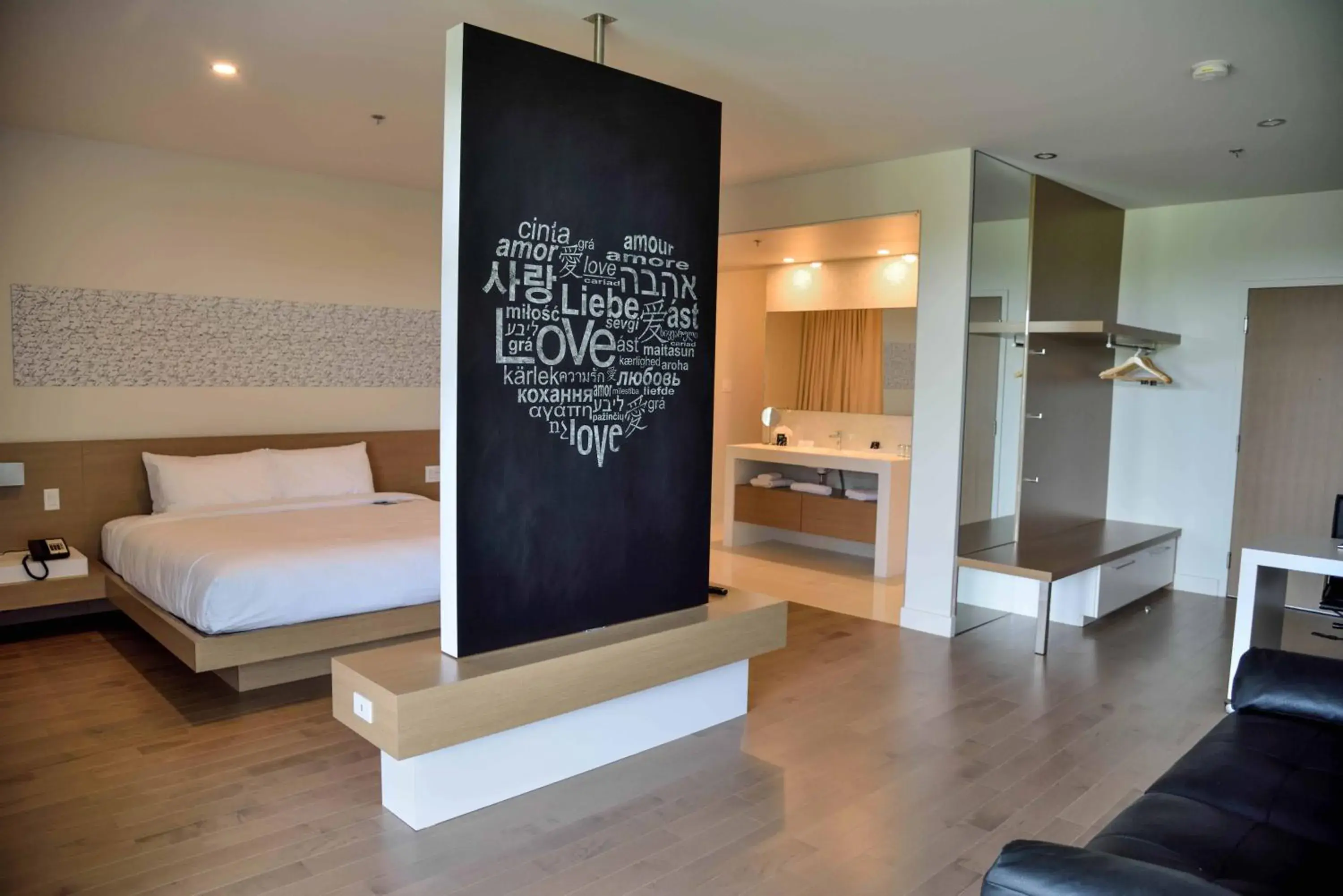 Junior Suite in Hotel du Lac Champlain Junior Suite in Hotel du Lac Champlain