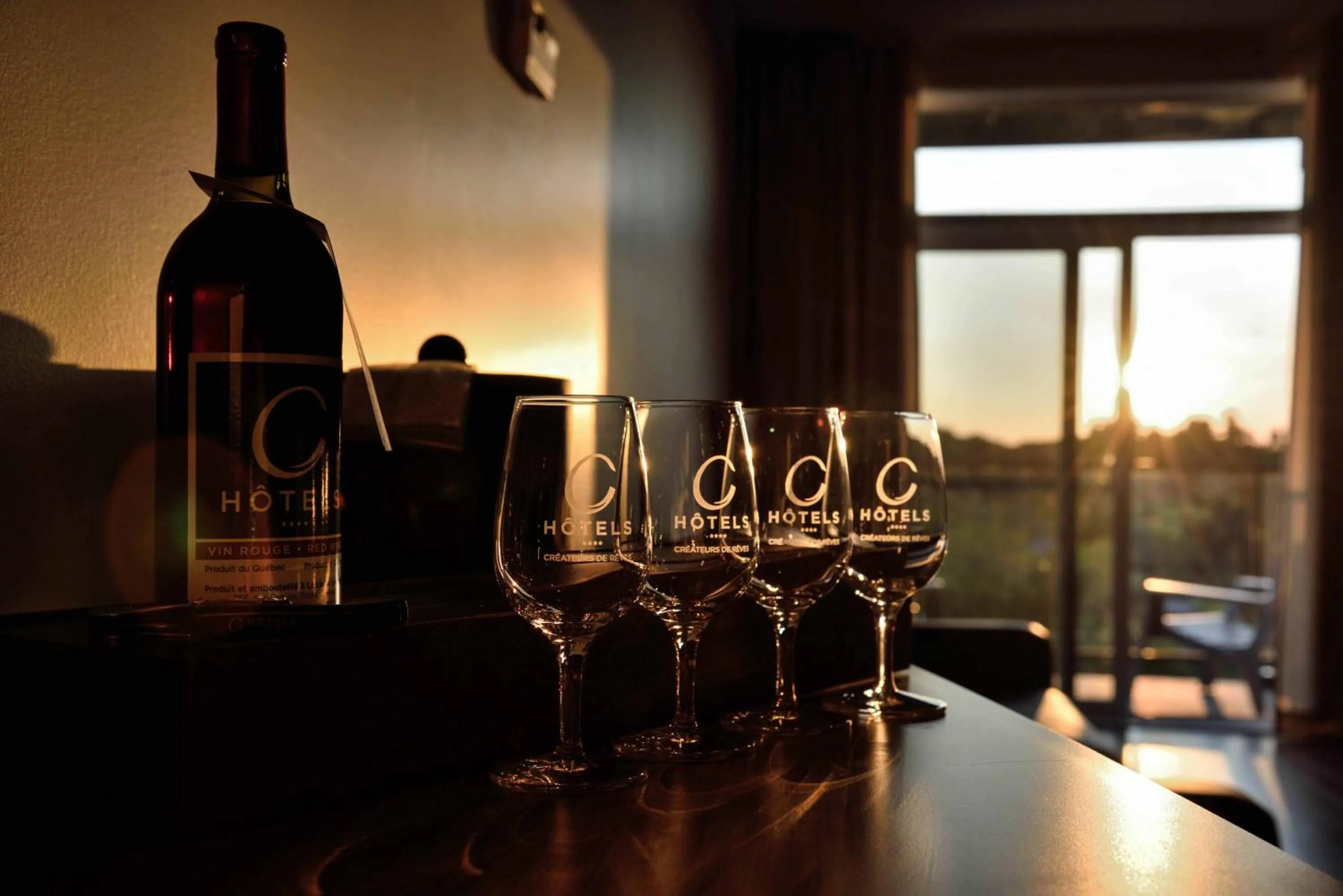 Decorative detail in La Cache du Lac Champlain