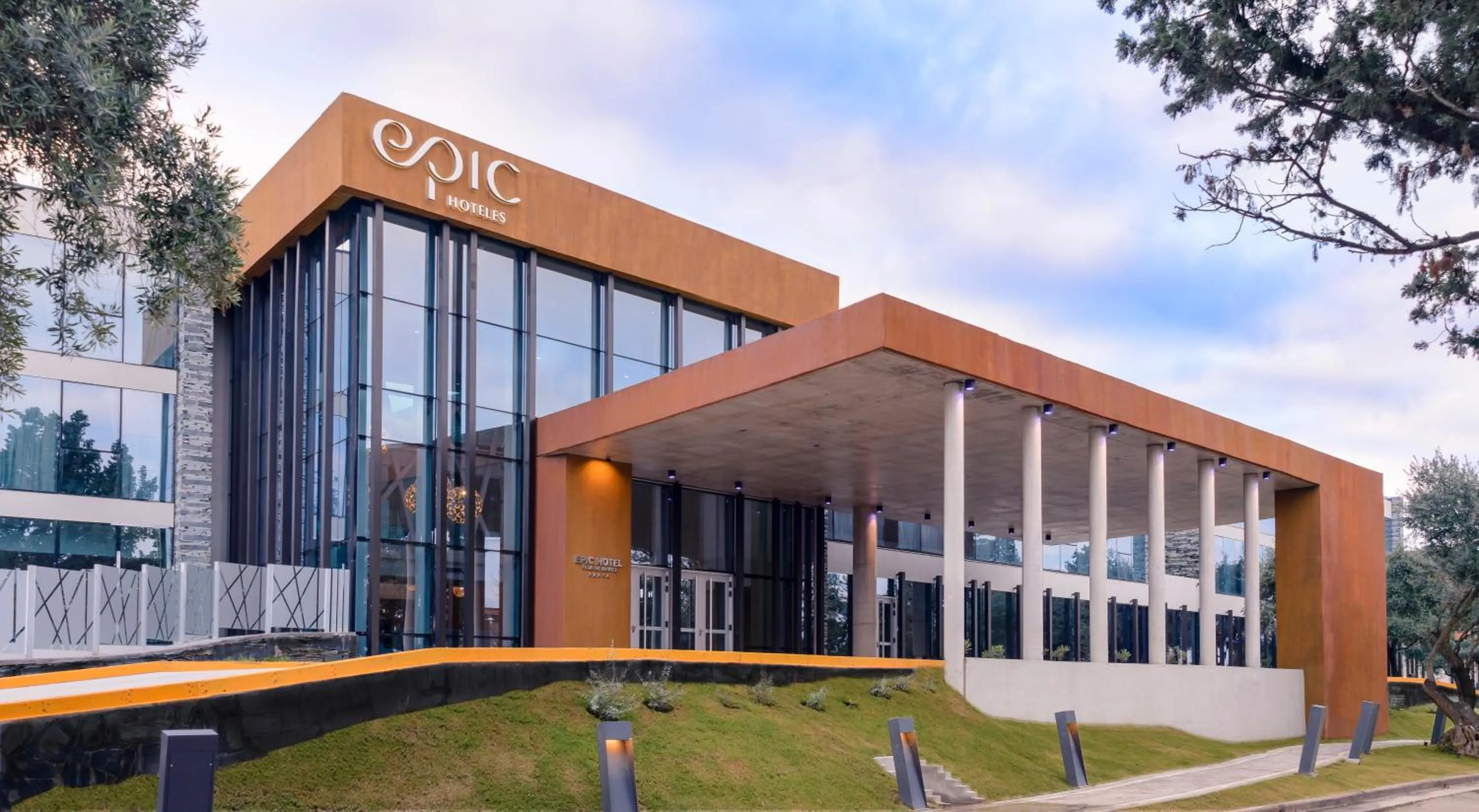 Facade/entrance in Epic Hotel Villa de Merlo