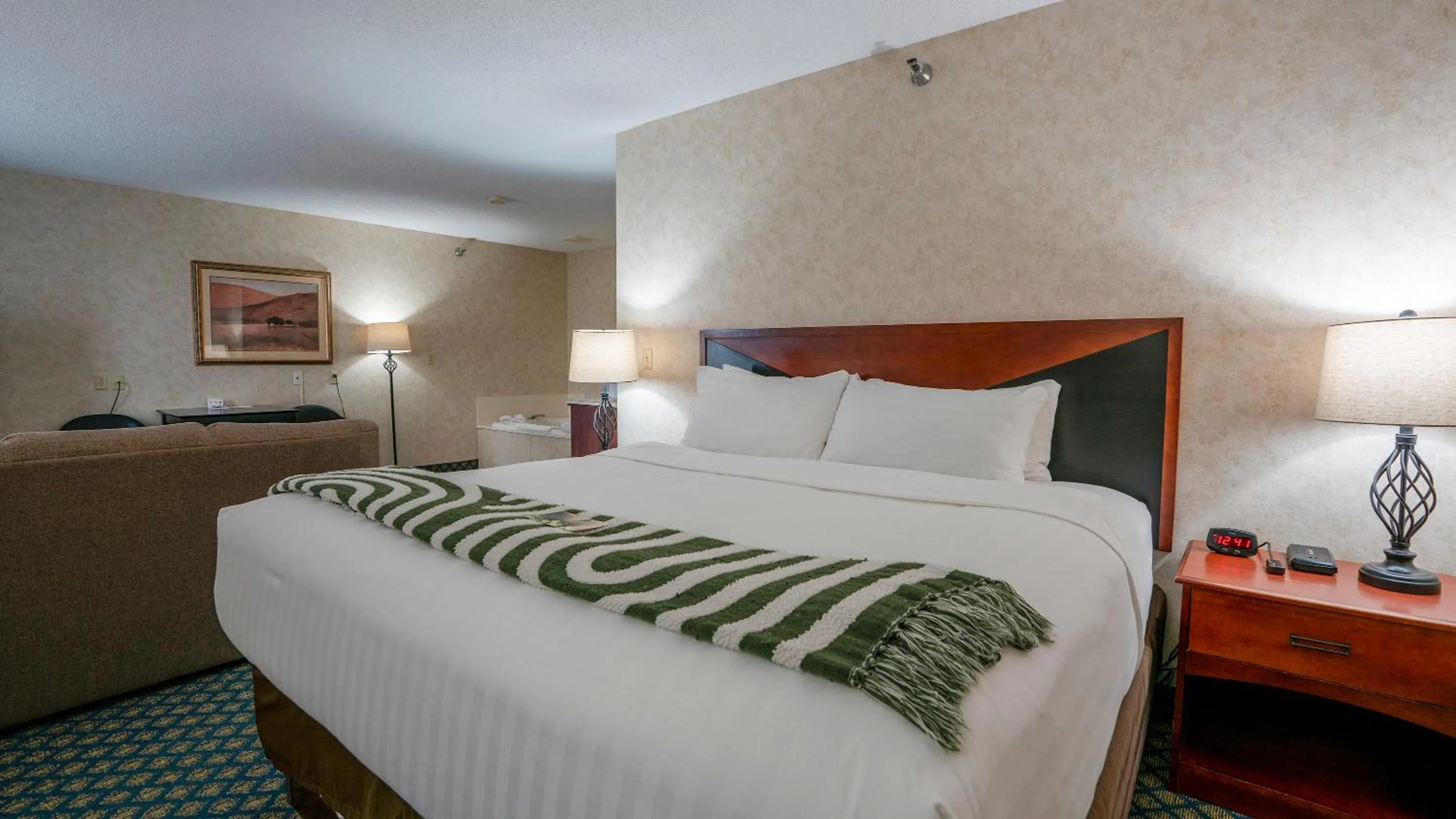 Bed in Miles City Hotel & Suites