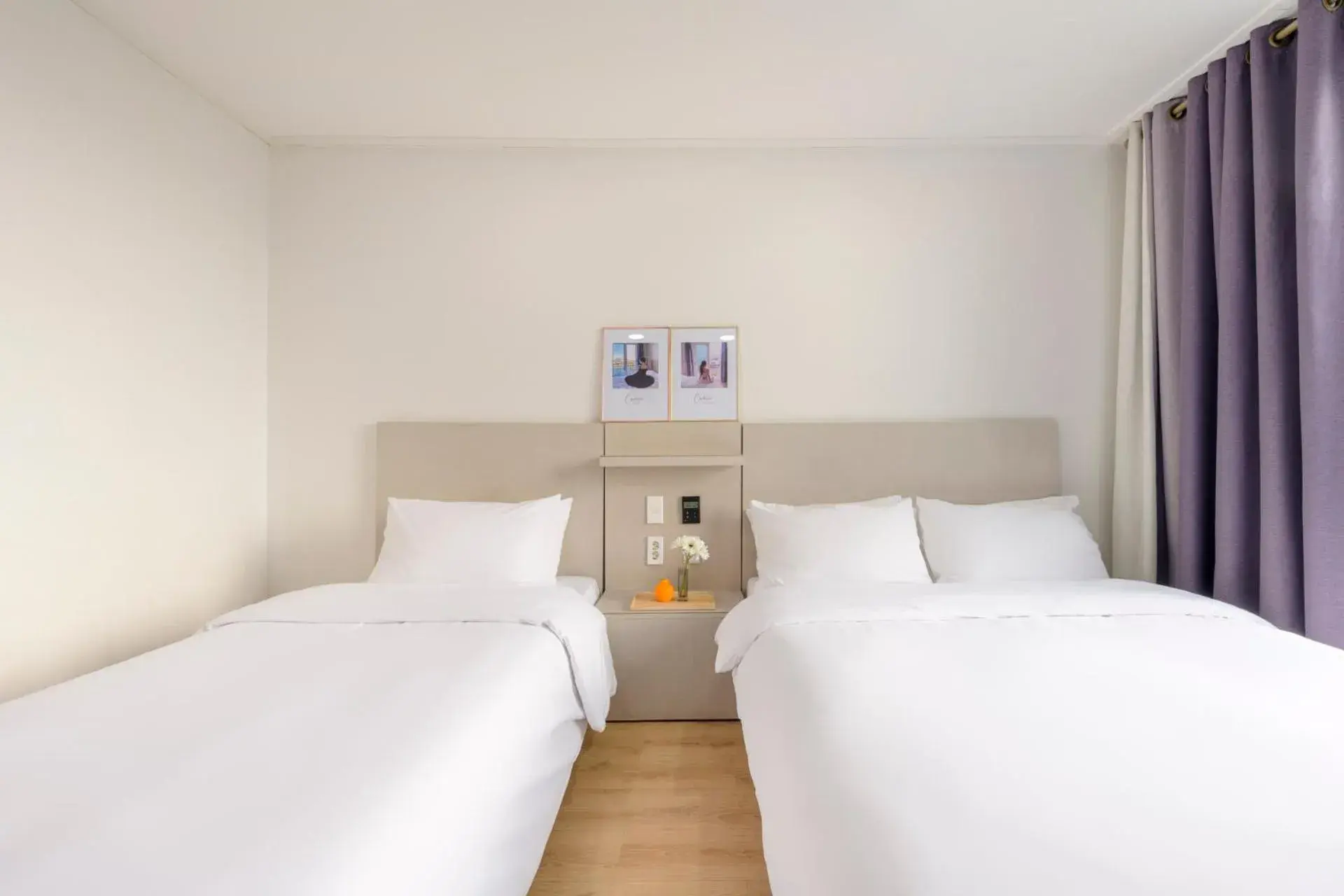 Standard Twin Room in Cordelia Hotel Standard Twin Room in Cordelia Hotel