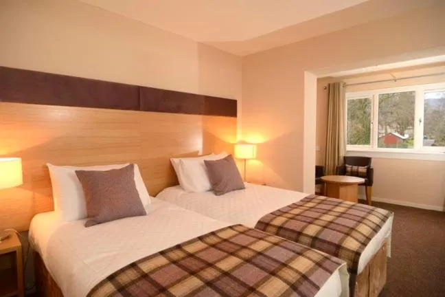 Bedroom, Bed in The Acarsaid - Pitlochry