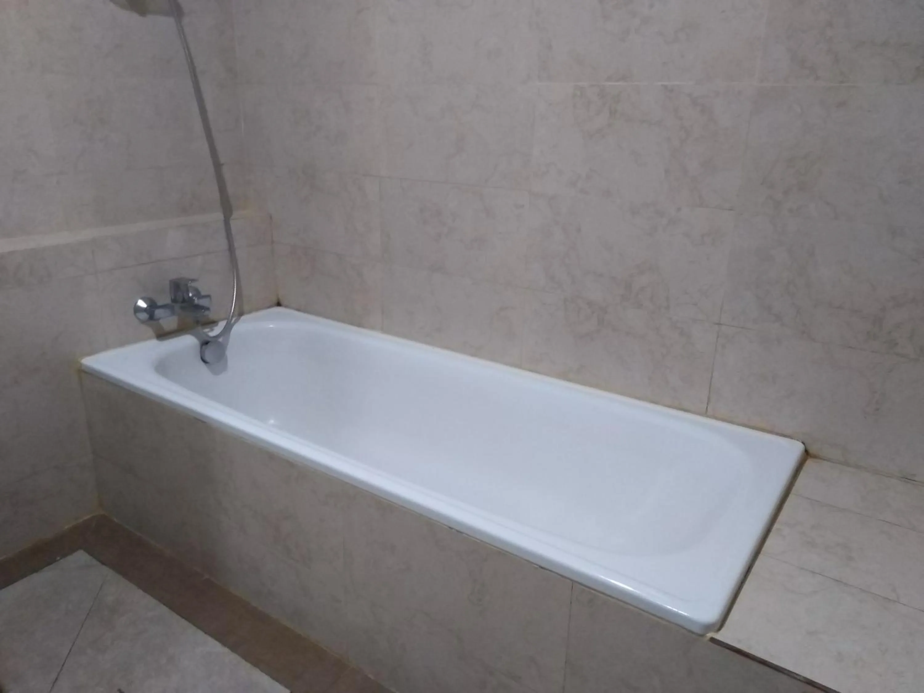 Shower in Hastina Hotel Lombok