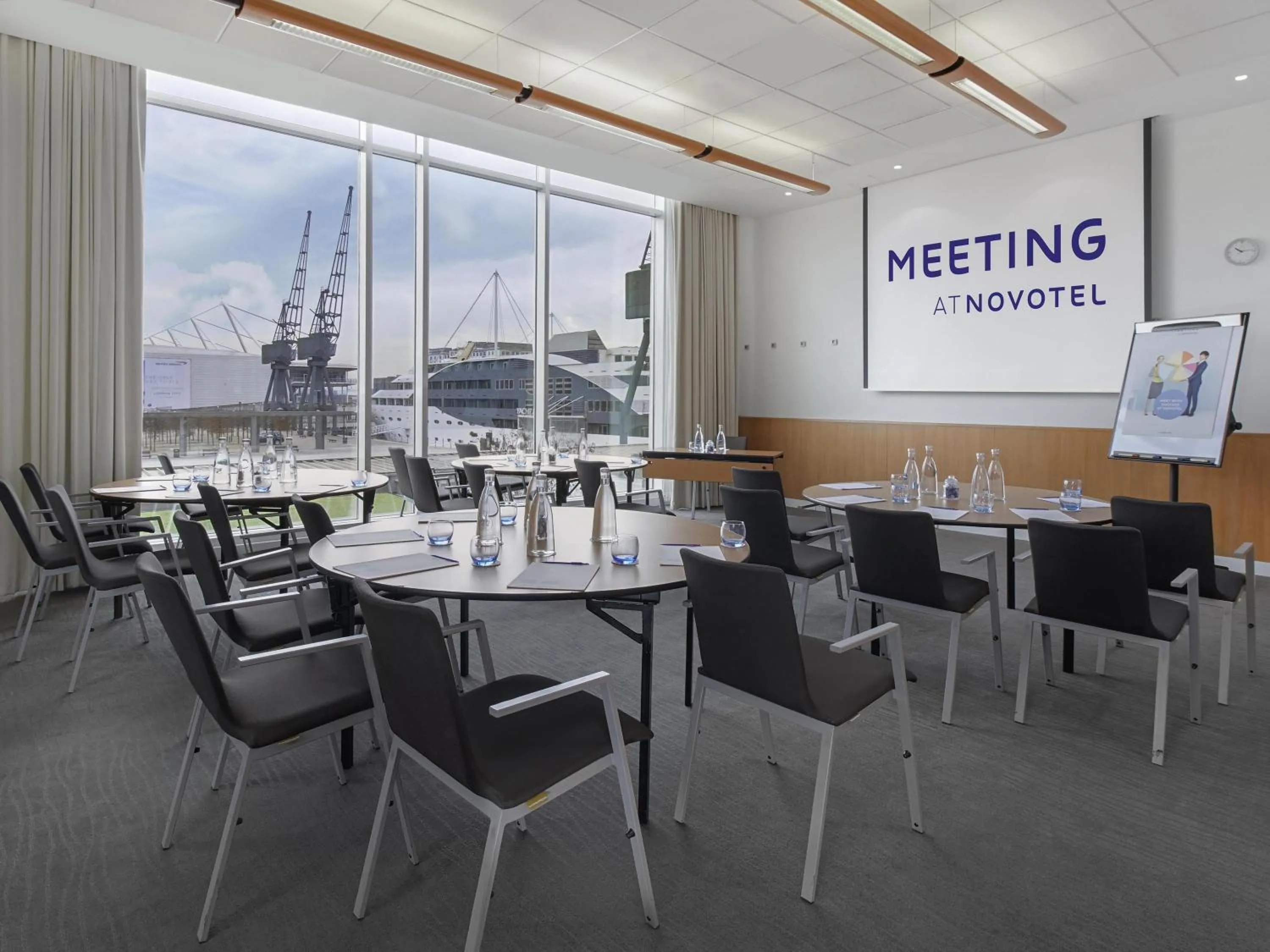 Meeting/conference room in Novotel London Excel