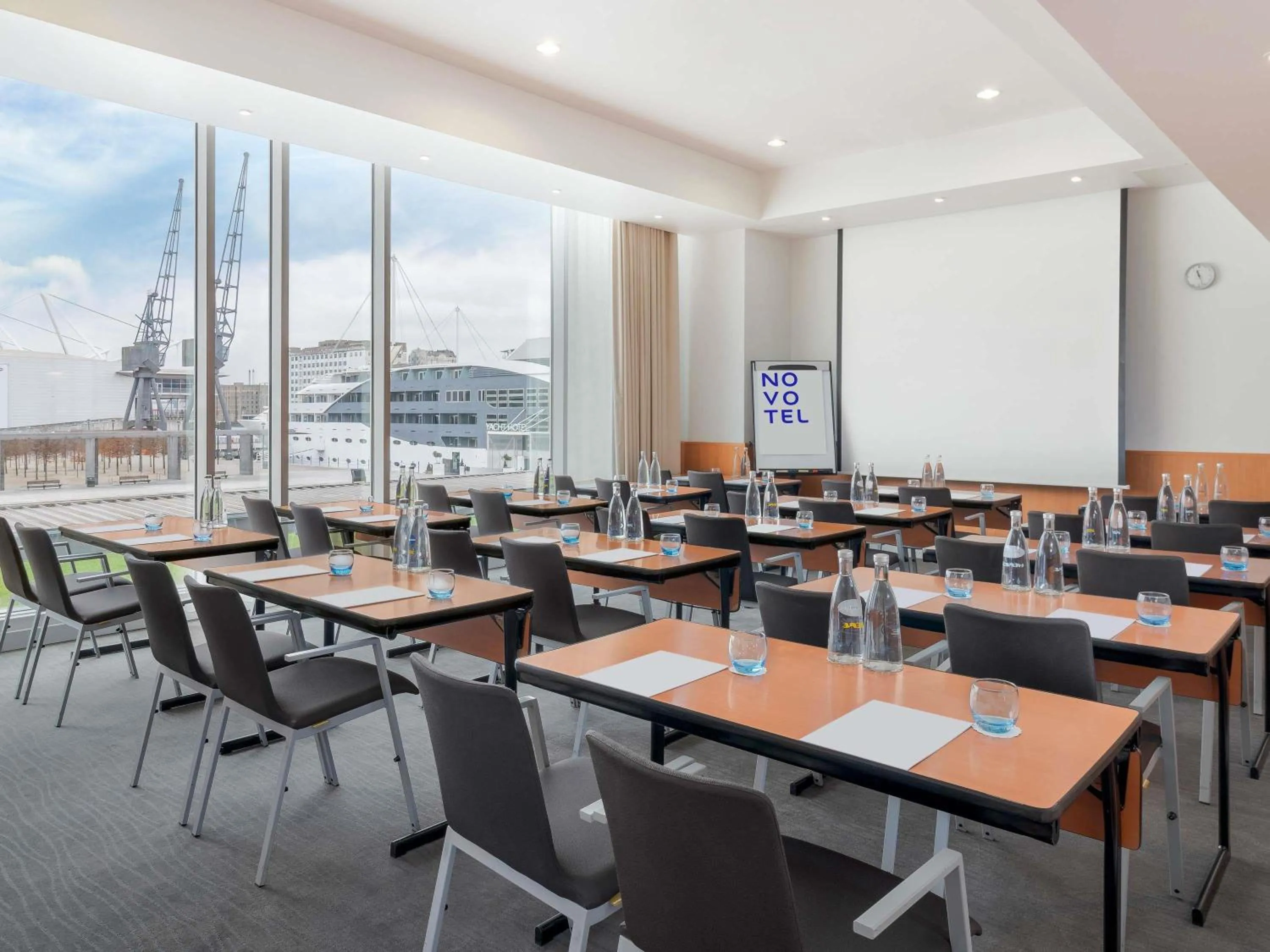 Meeting/conference room in Novotel London Excel