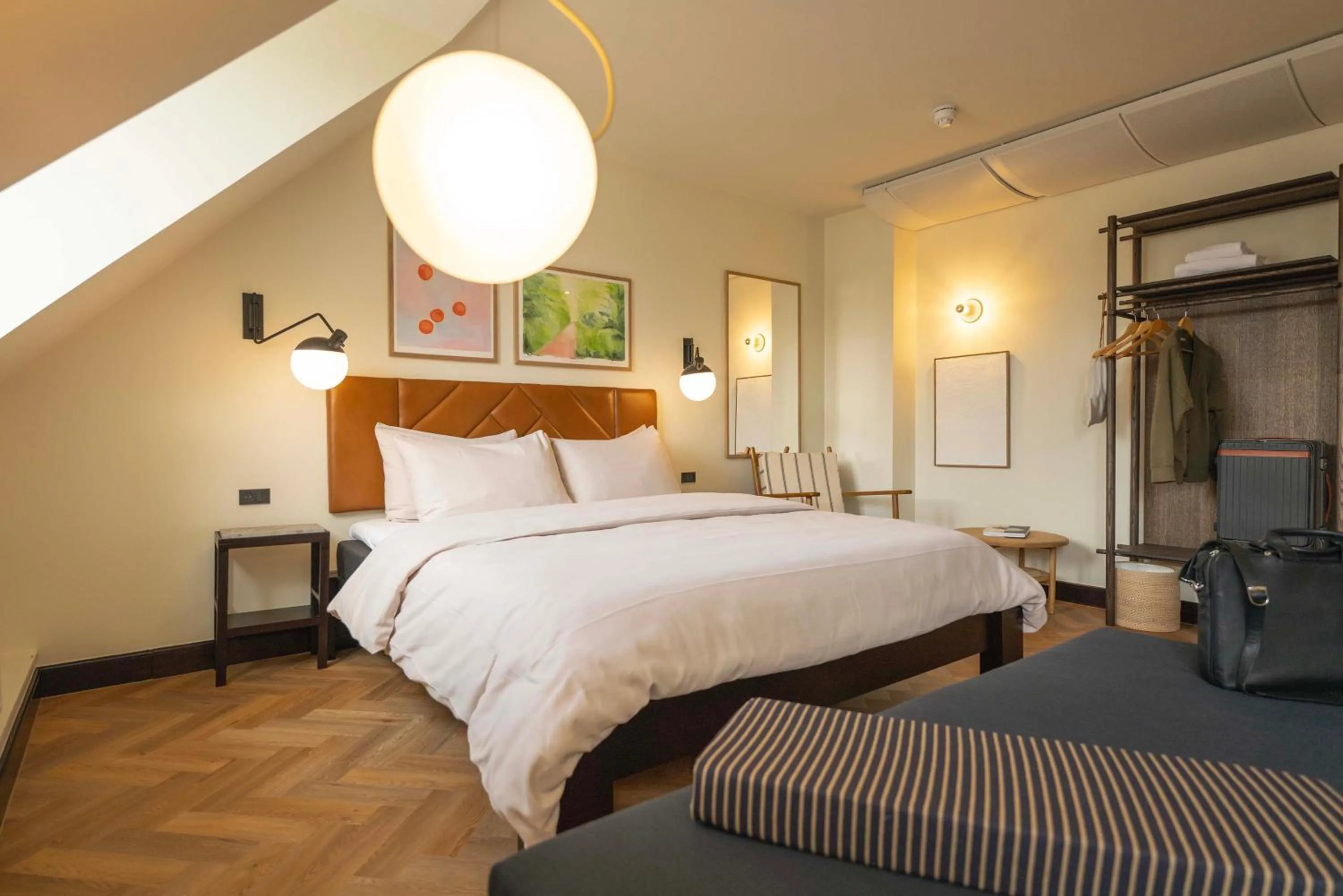 Bed in Hotel Mayfair