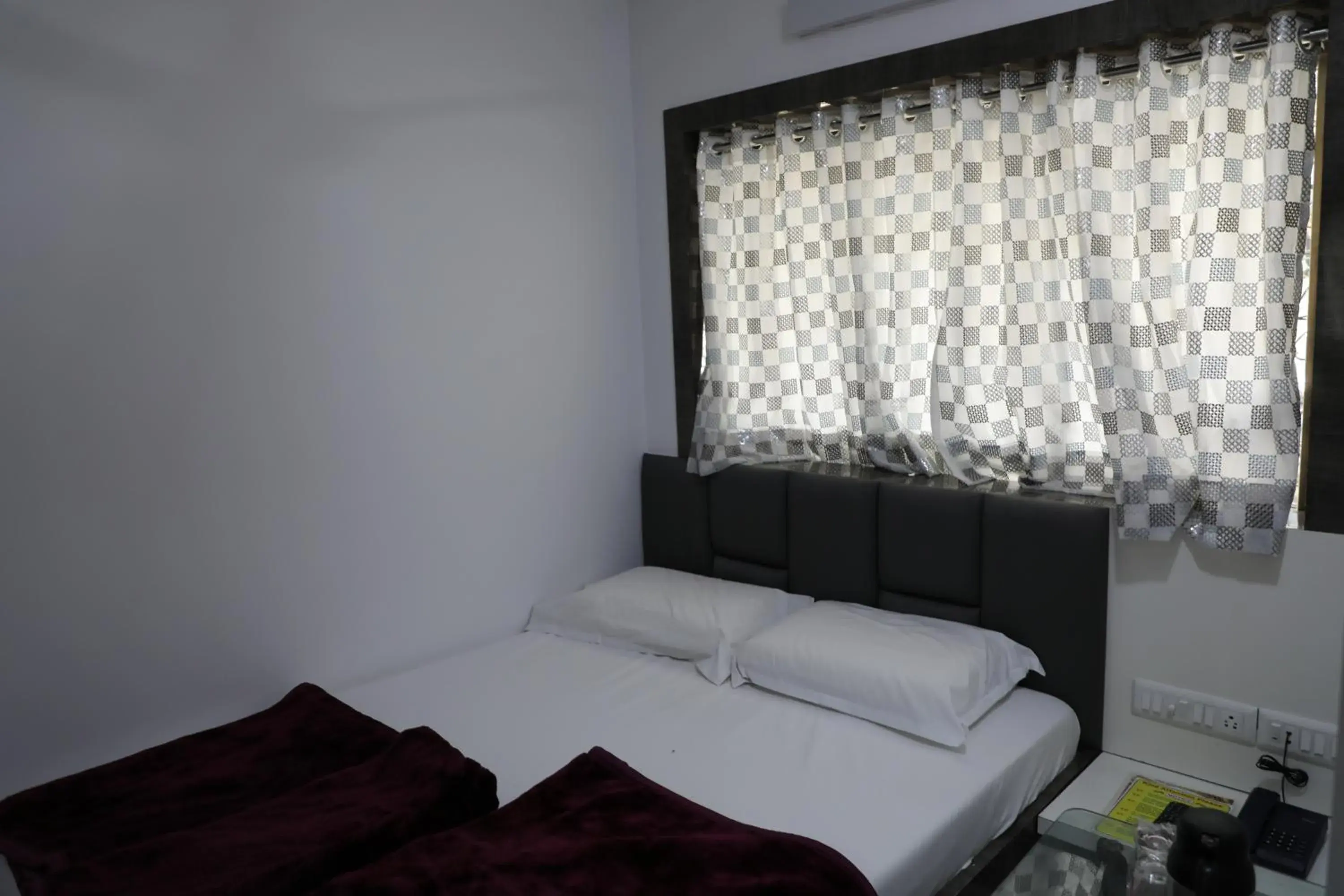 Standard Non Ac Double Room in Hotel Pearl Standard Non Ac Double Room in Hotel Pearl