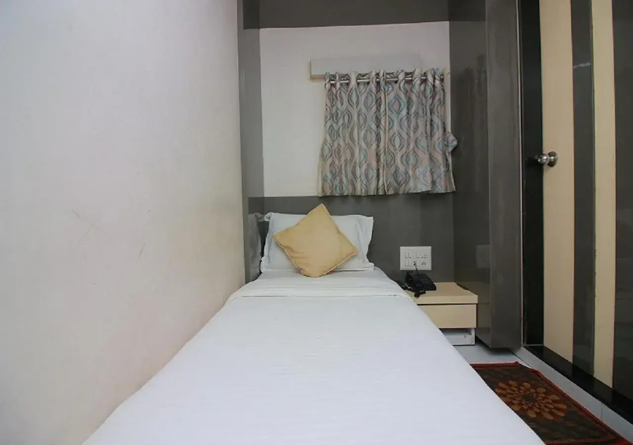 Single Room in Hotel Pearl Single Room in Hotel Pearl