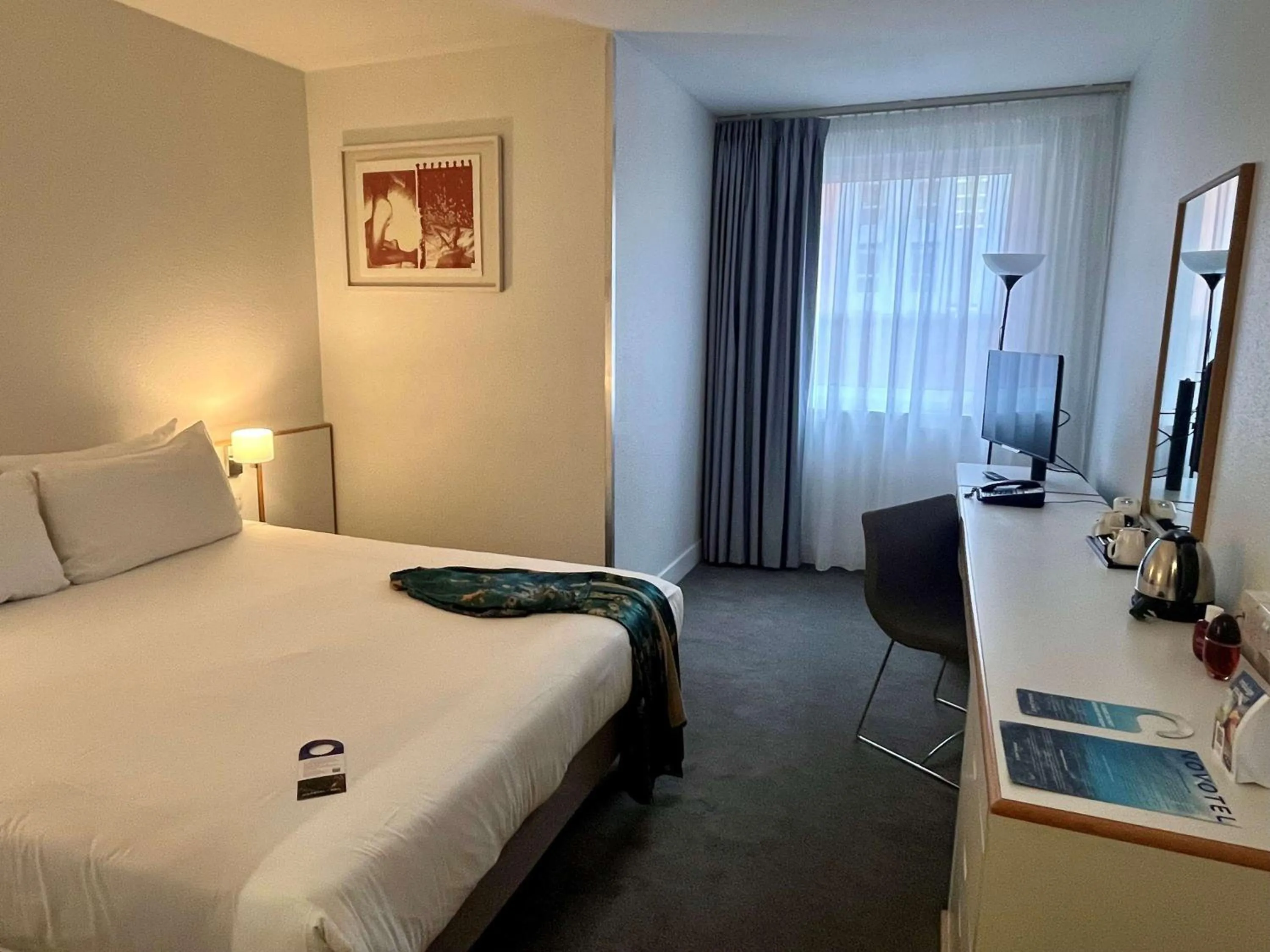 Standard Double Room in Novotel Glasgow Centre