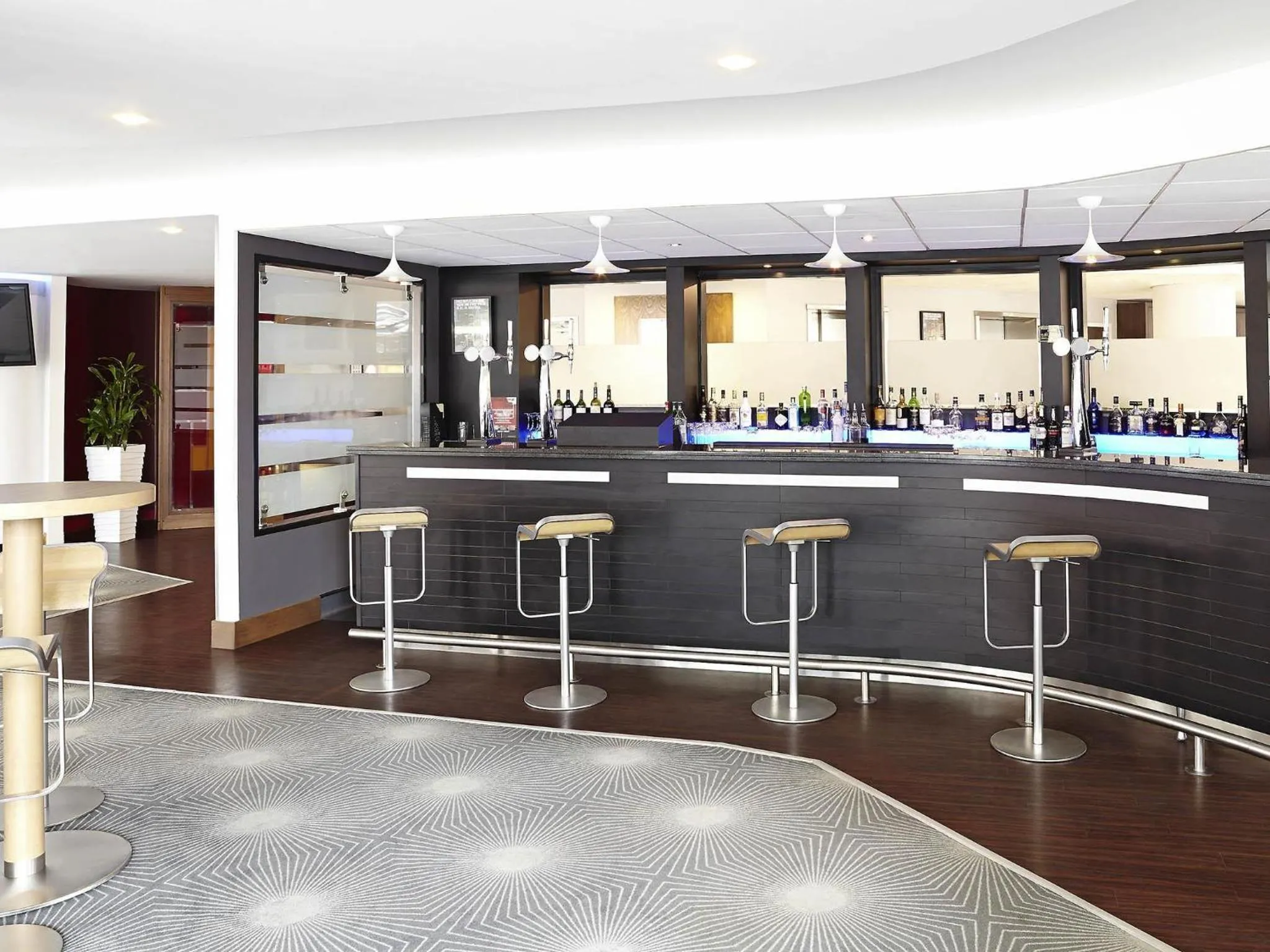 Lounge or bar in Novotel Glasgow Centre