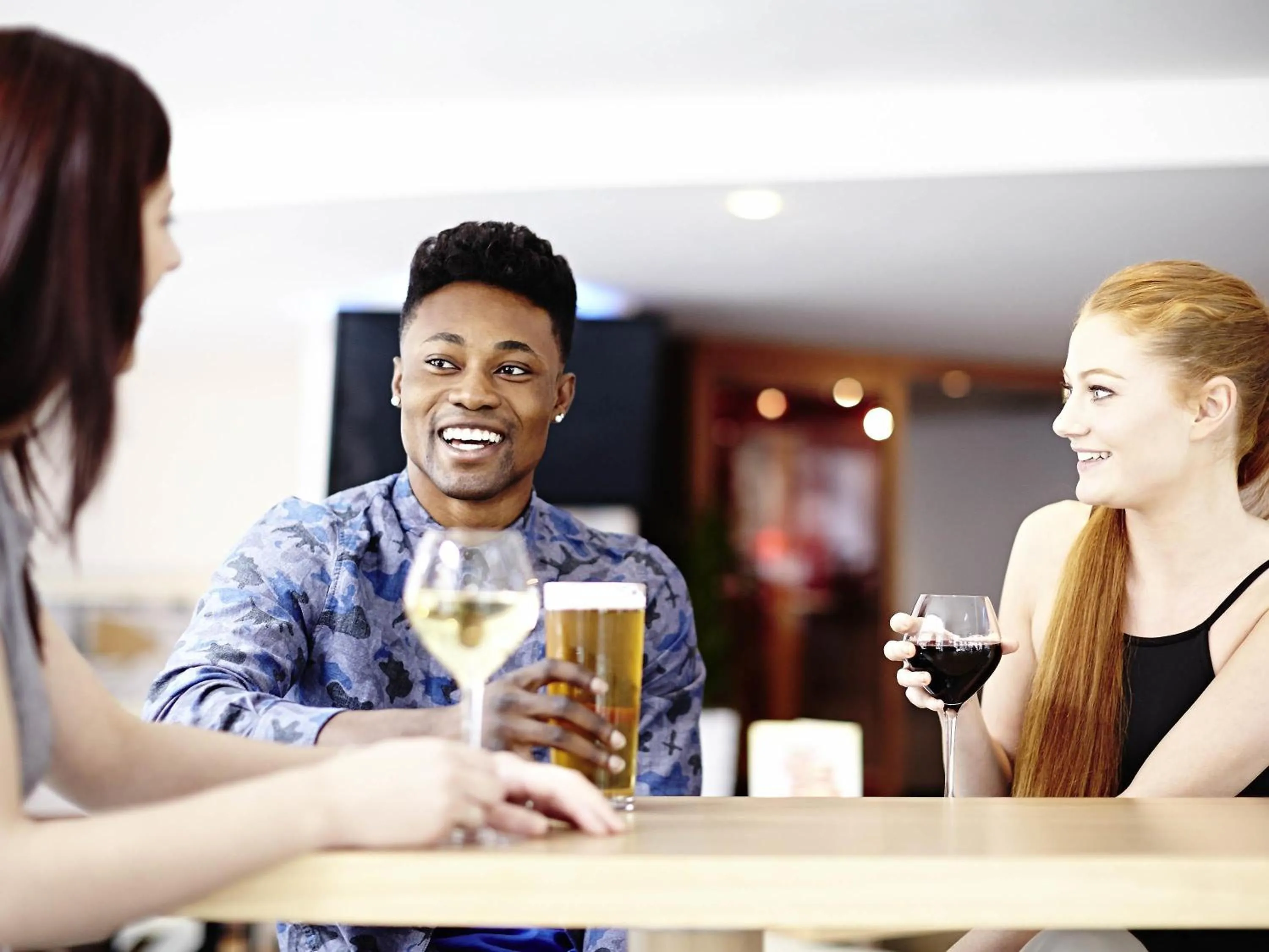 Lounge or bar in Novotel Glasgow Centre