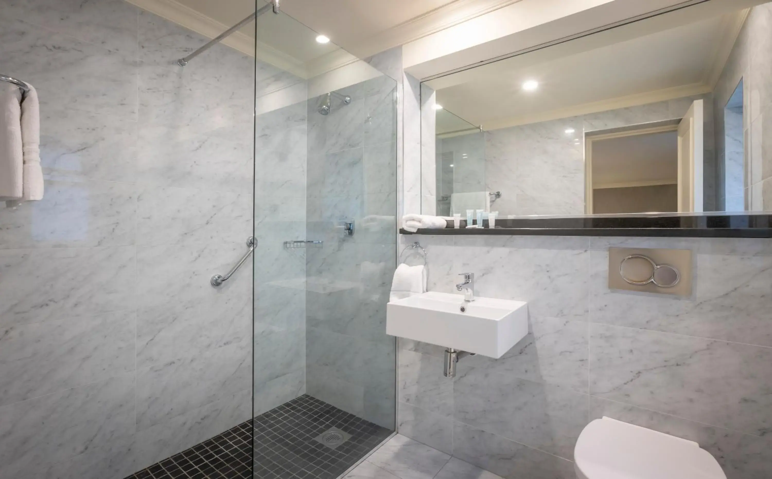 Executive King Room in Albany House Executive King Room in Albany House