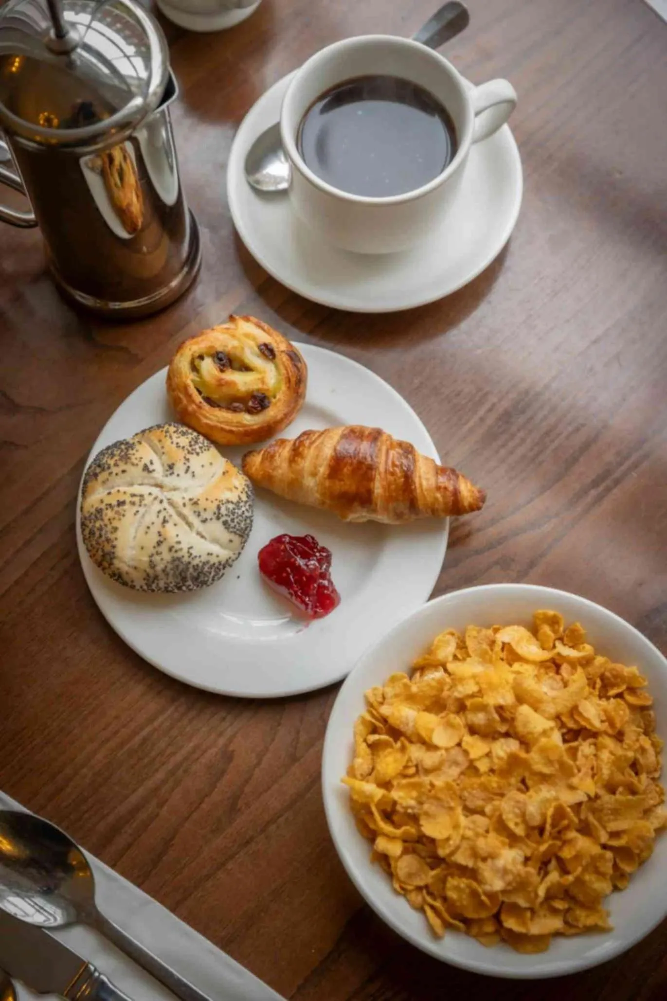 Breakfast in Albany House