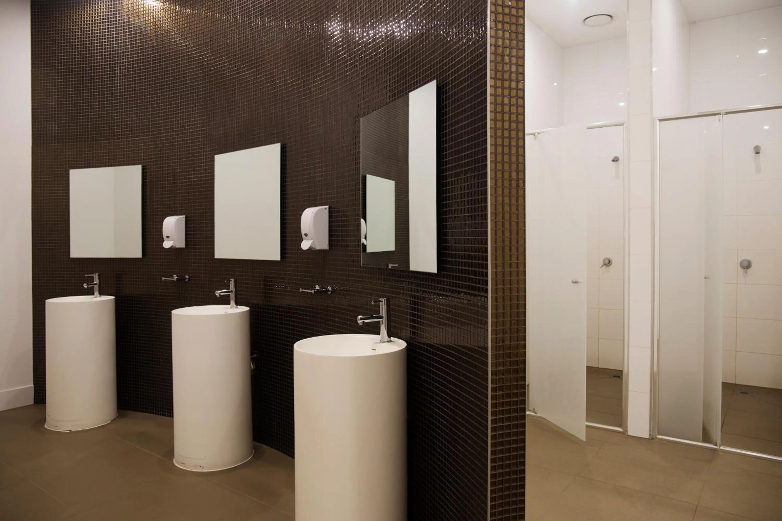 Bathroom in Amazing Accommodations: Vogue