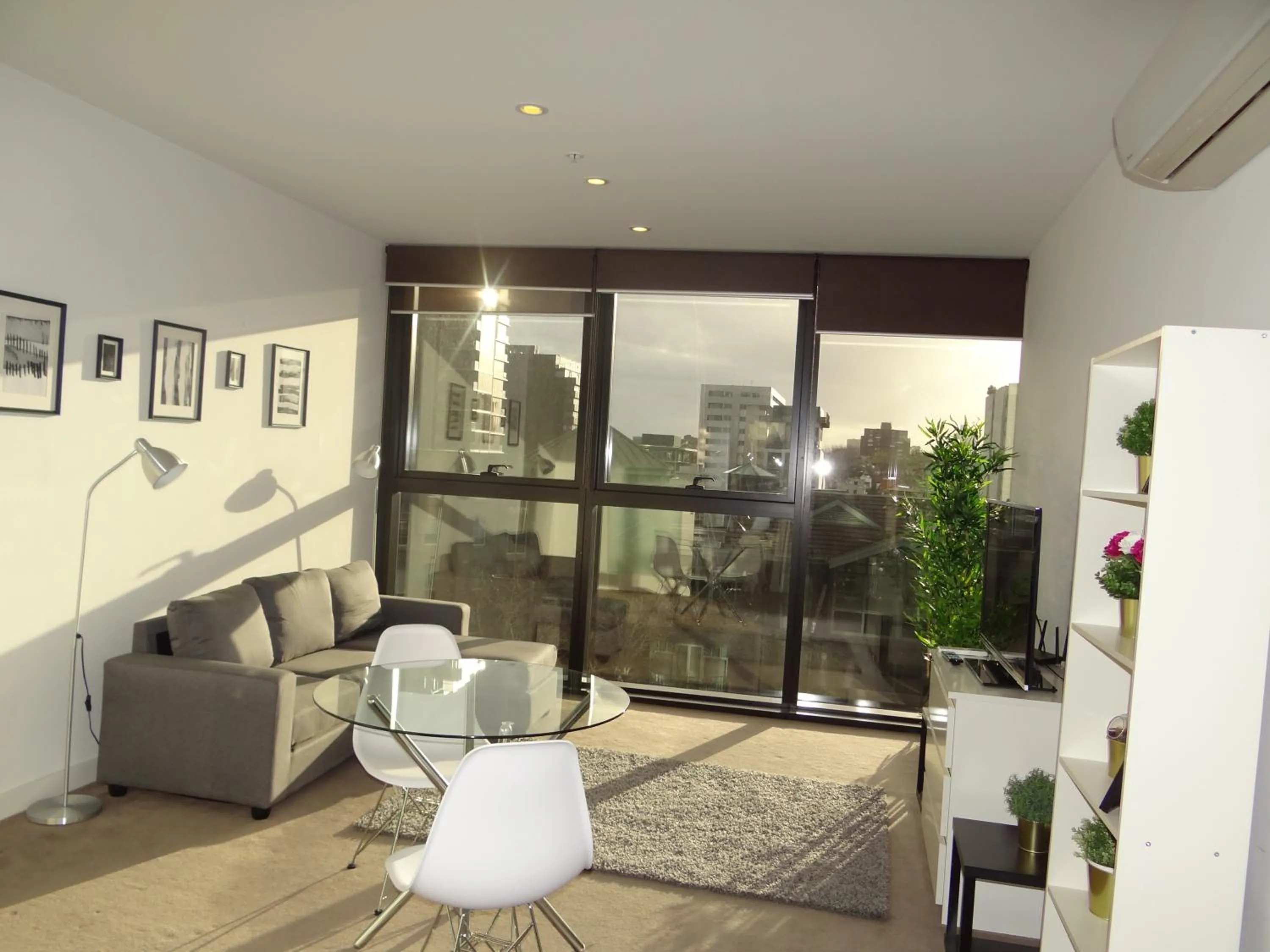 Photo of the whole room in Amazing Accommodations: Vogue