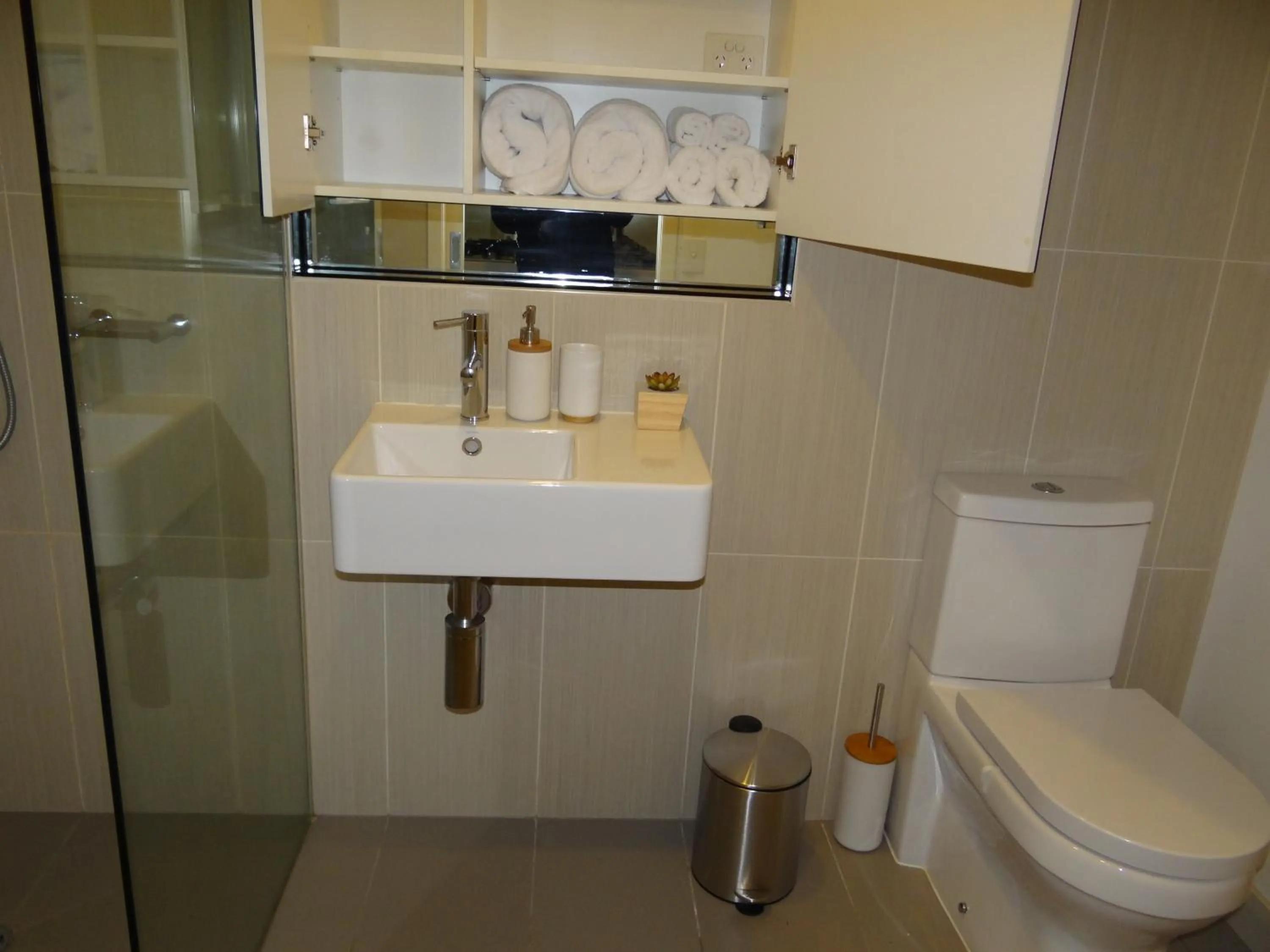 Bathroom in Amazing Accommodations: Vogue