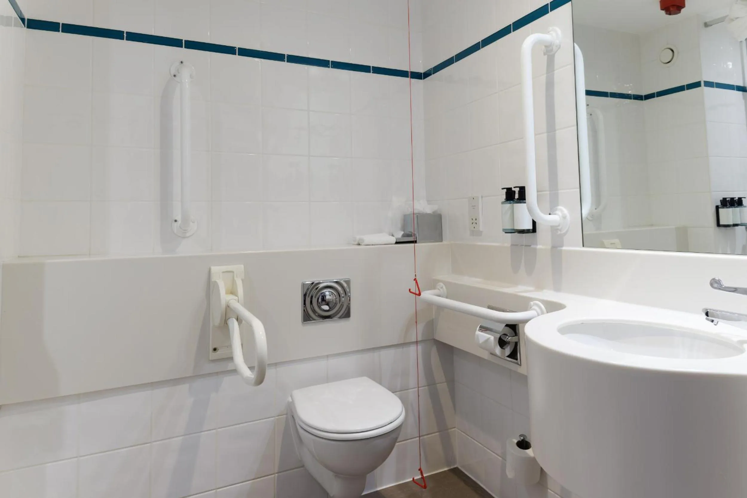 Bathroom in DoubleTree By Hilton London Excel