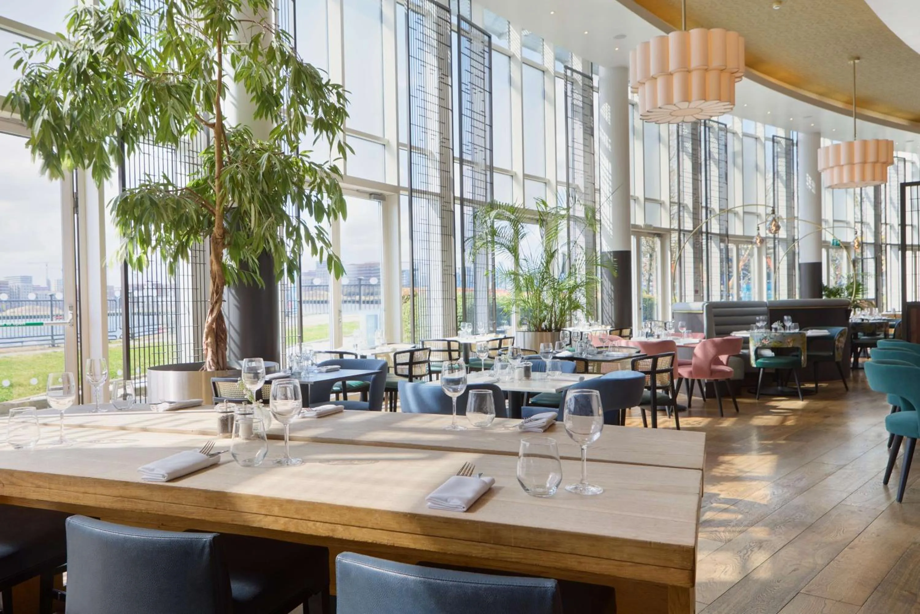 Restaurant/places to eat in DoubleTree By Hilton London Excel