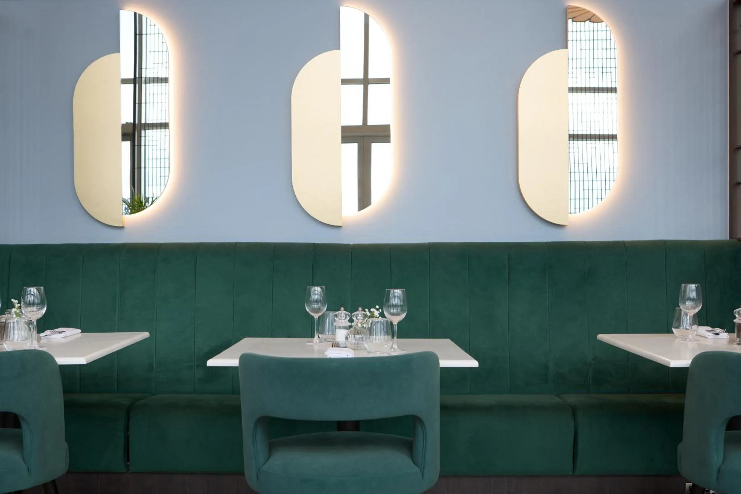 Restaurant/places to eat in DoubleTree By Hilton London Excel