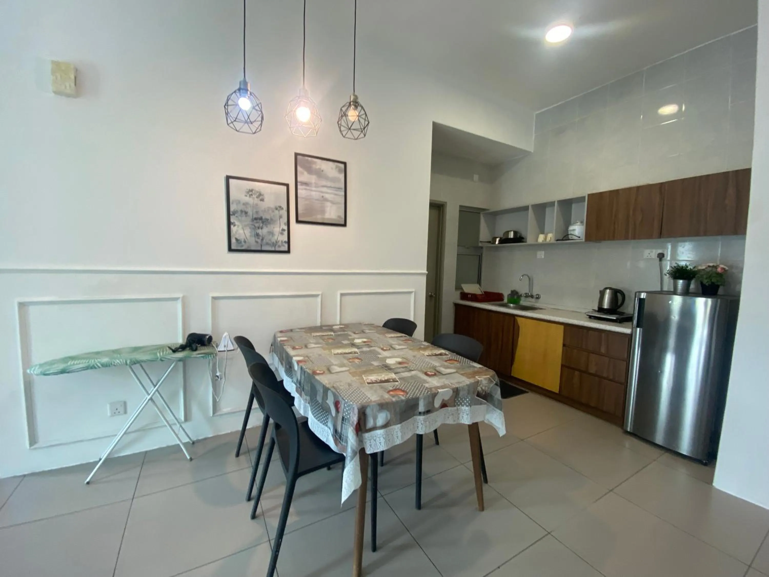 Dining area in Play Residence at Golden Hills