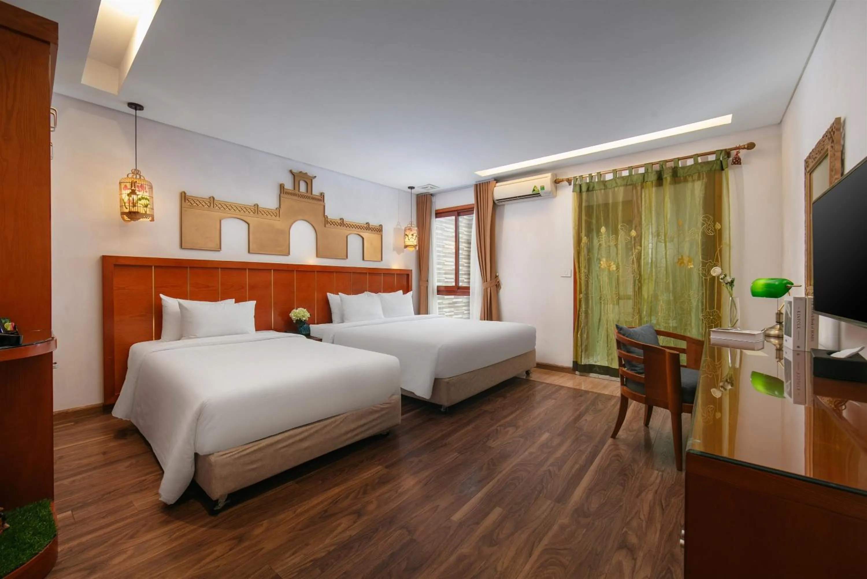 Bedroom, Bed in Hanoi Golden Holiday Hotel