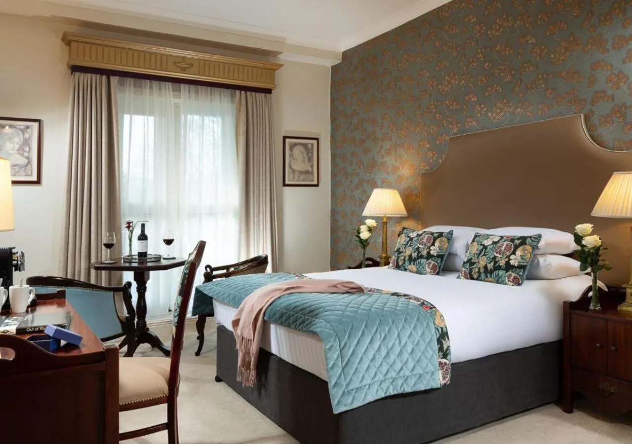 Bedroom, Bed in Fitzpatrick Castle Hotel