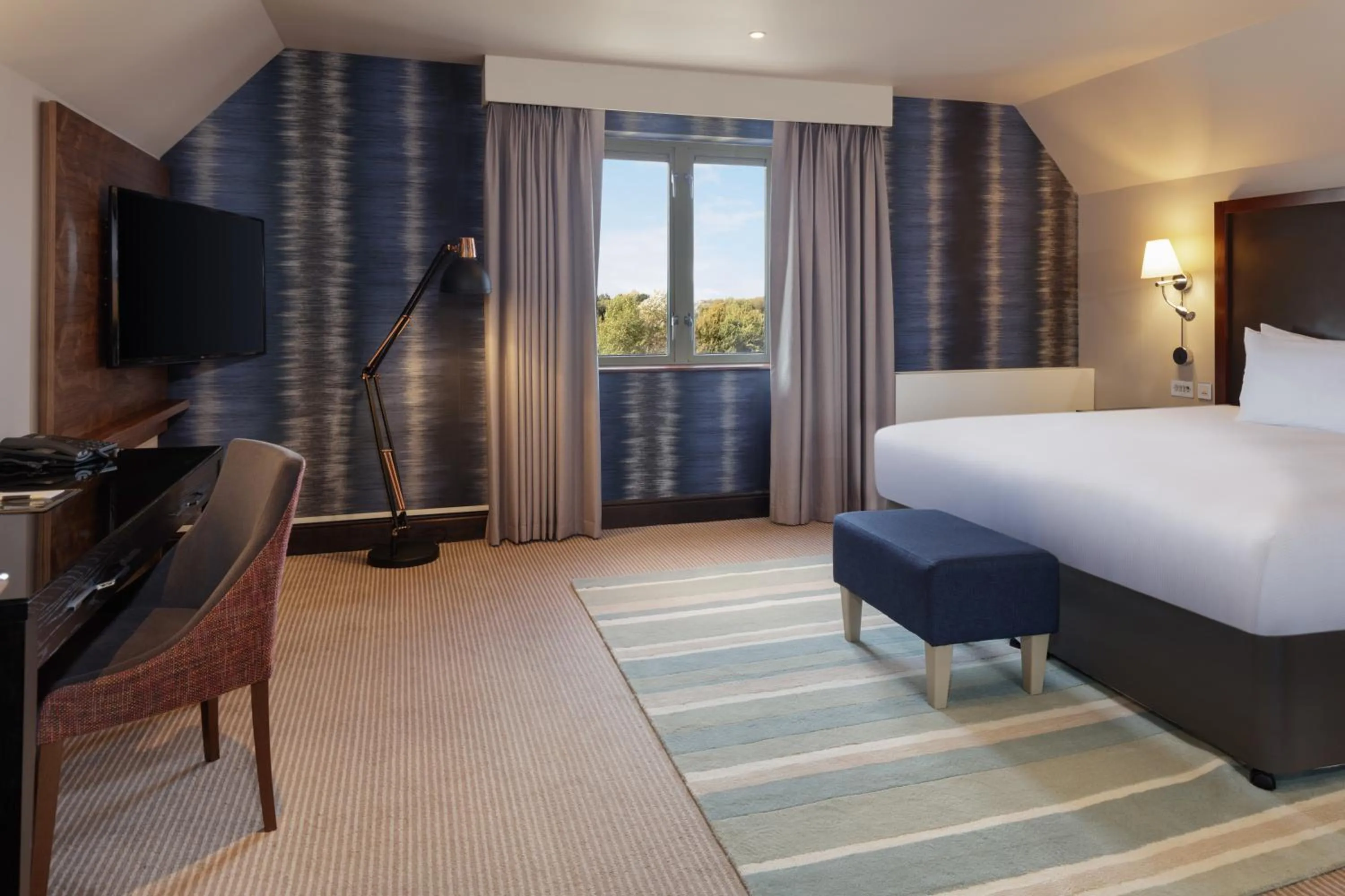 Bed in Cambridge Belfry Hotel & Spa